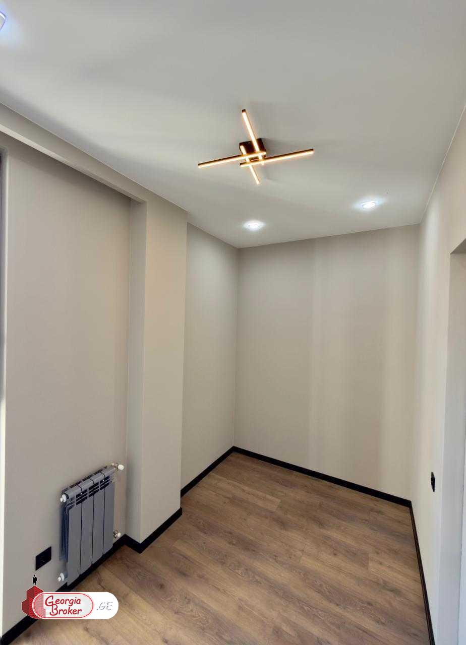 nearly repaired 3-room apartment for sale