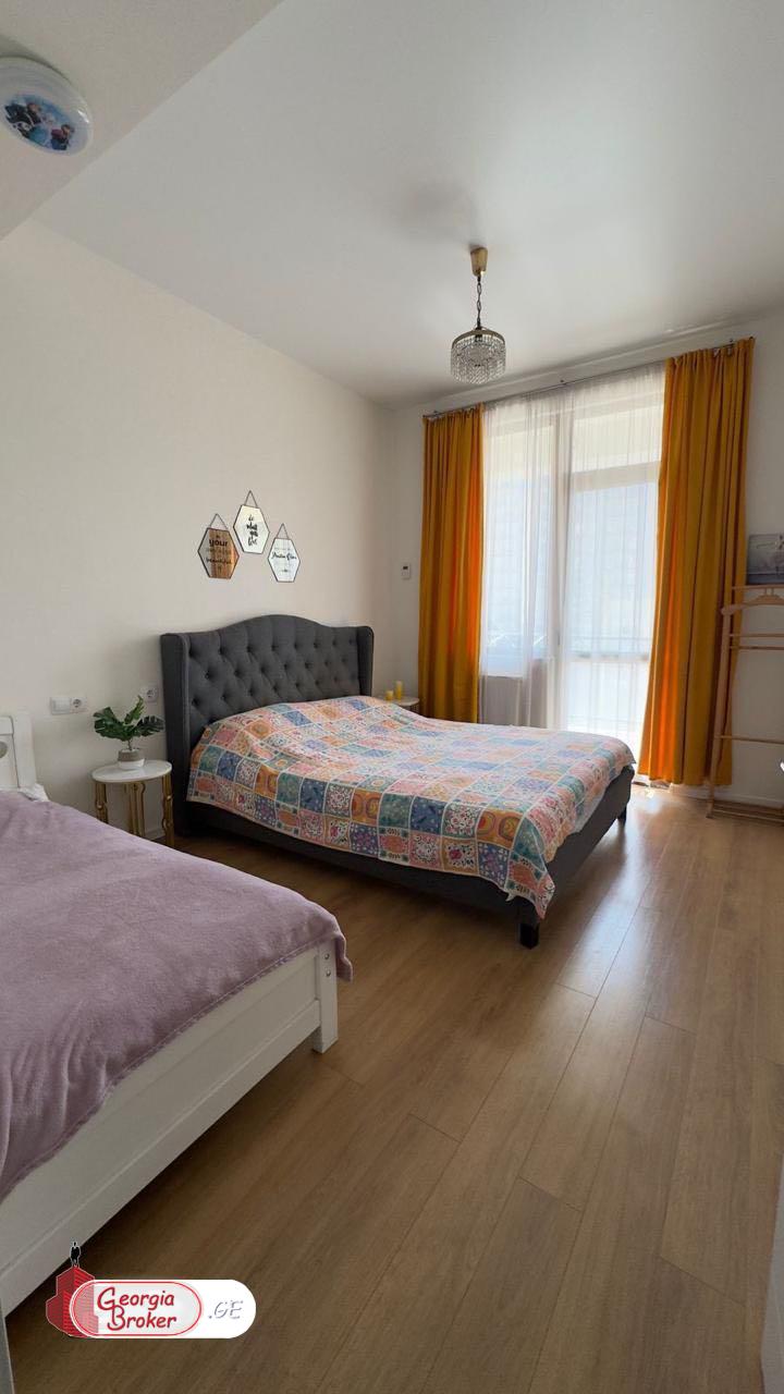 nearly repaired 2-room apartment for sale