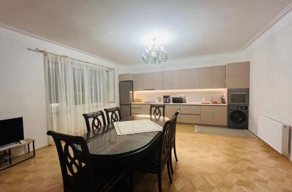 იყიდება ახალი გარემონტებული 4 ოთახიანი ბინა