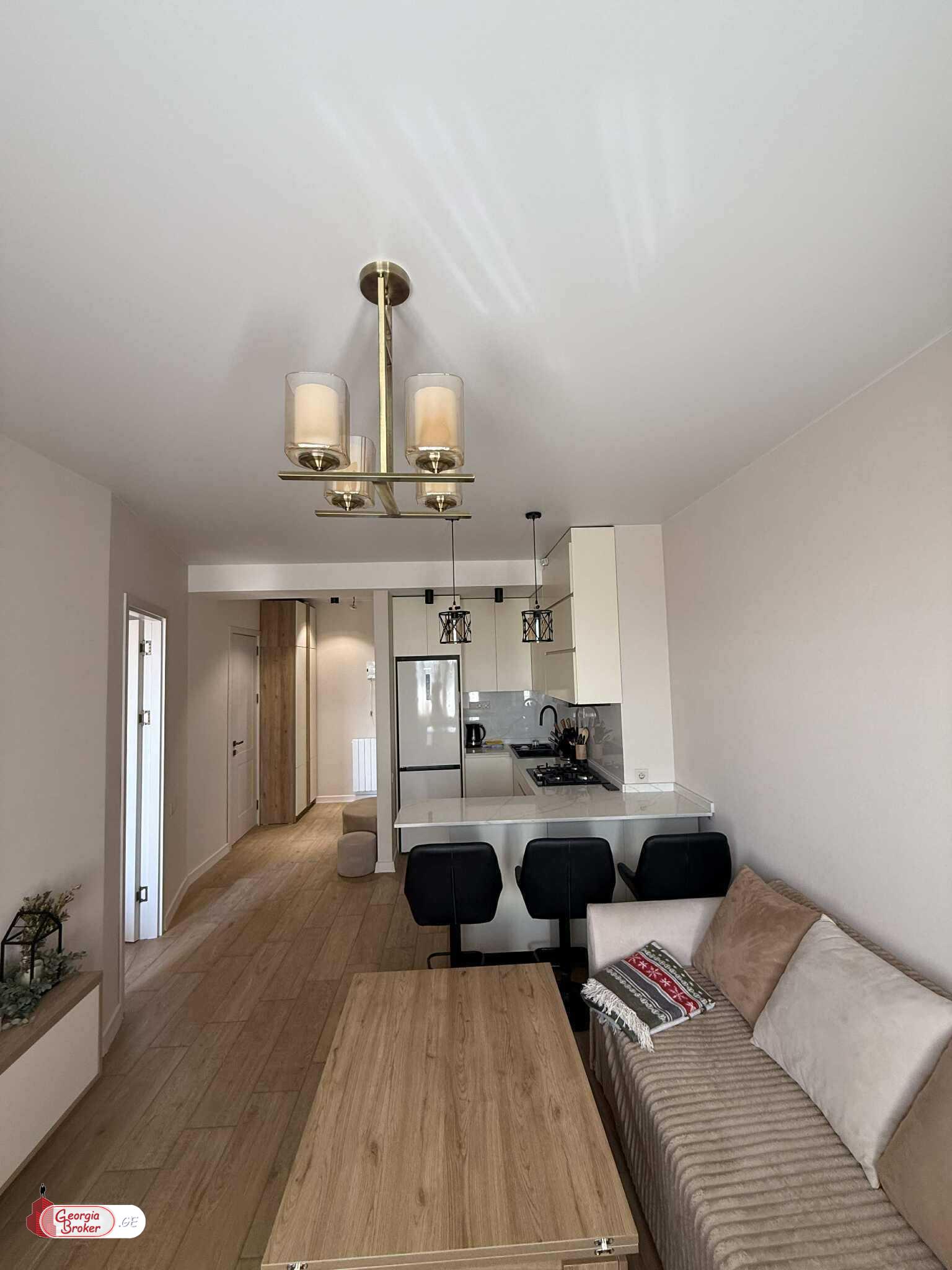 იყიდება ახალი გარემონტებული 2 ოთახიანი ბინა