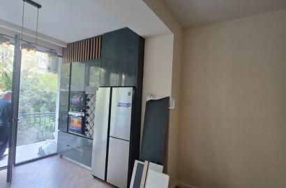 იყიდება ახალი გარემონტებული 3 ოთახიანი ბინა