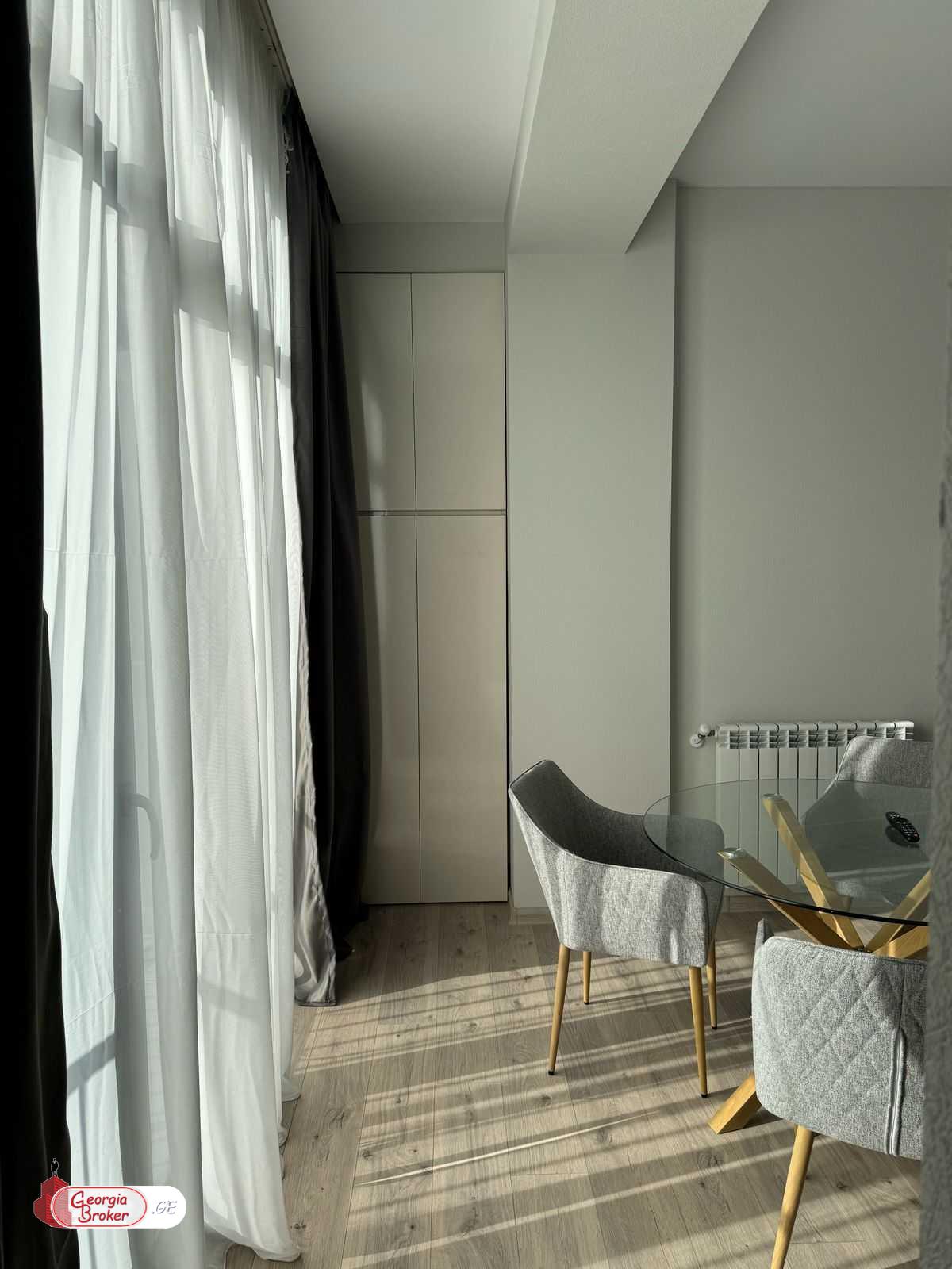 nearly repaired 2-room apartment for sale