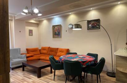 იყიდება ახალი გარემონტებული 2 ოთახიანი ბინა