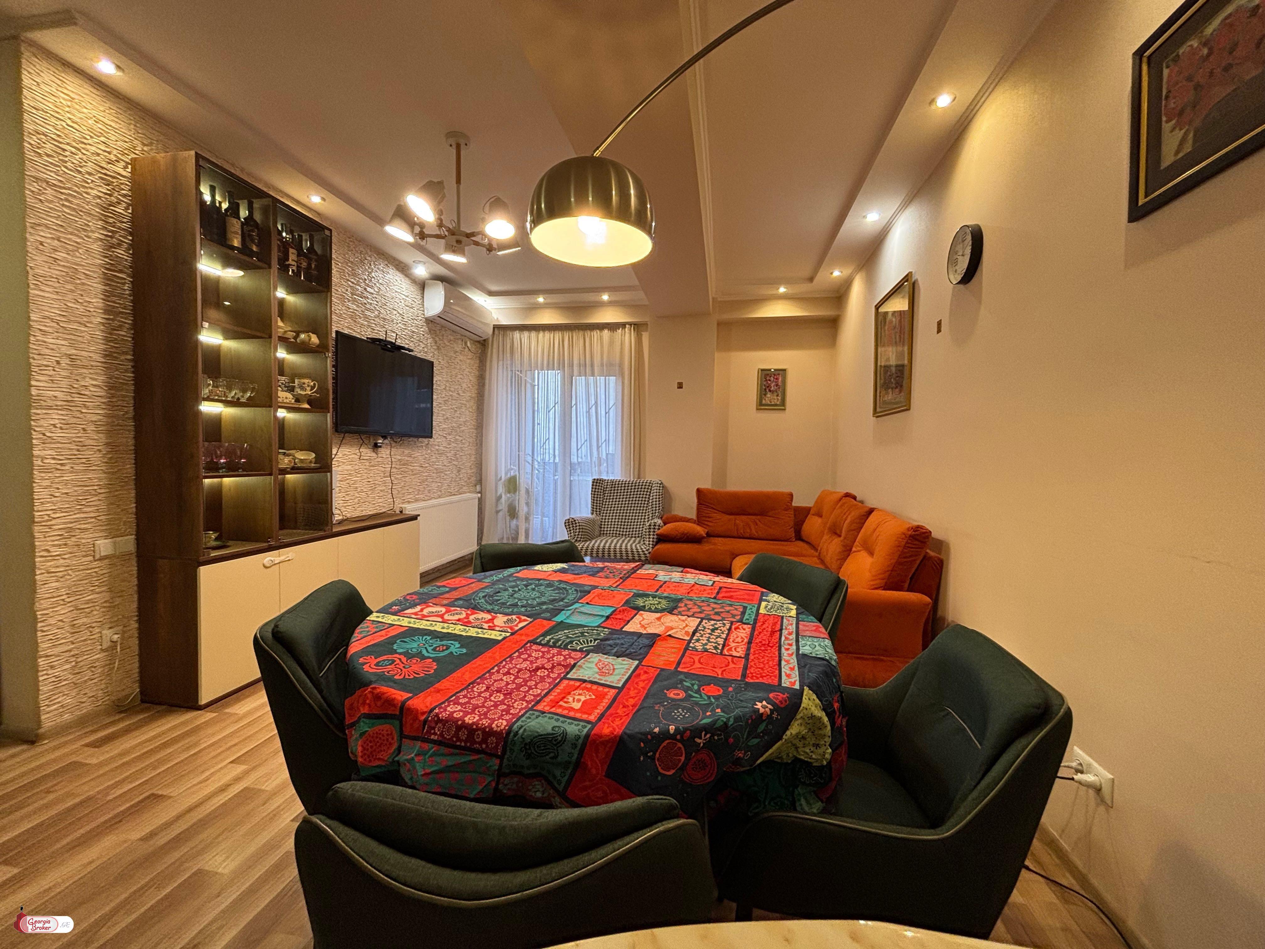 продается квартира с новым ремонтом 2-комнаты