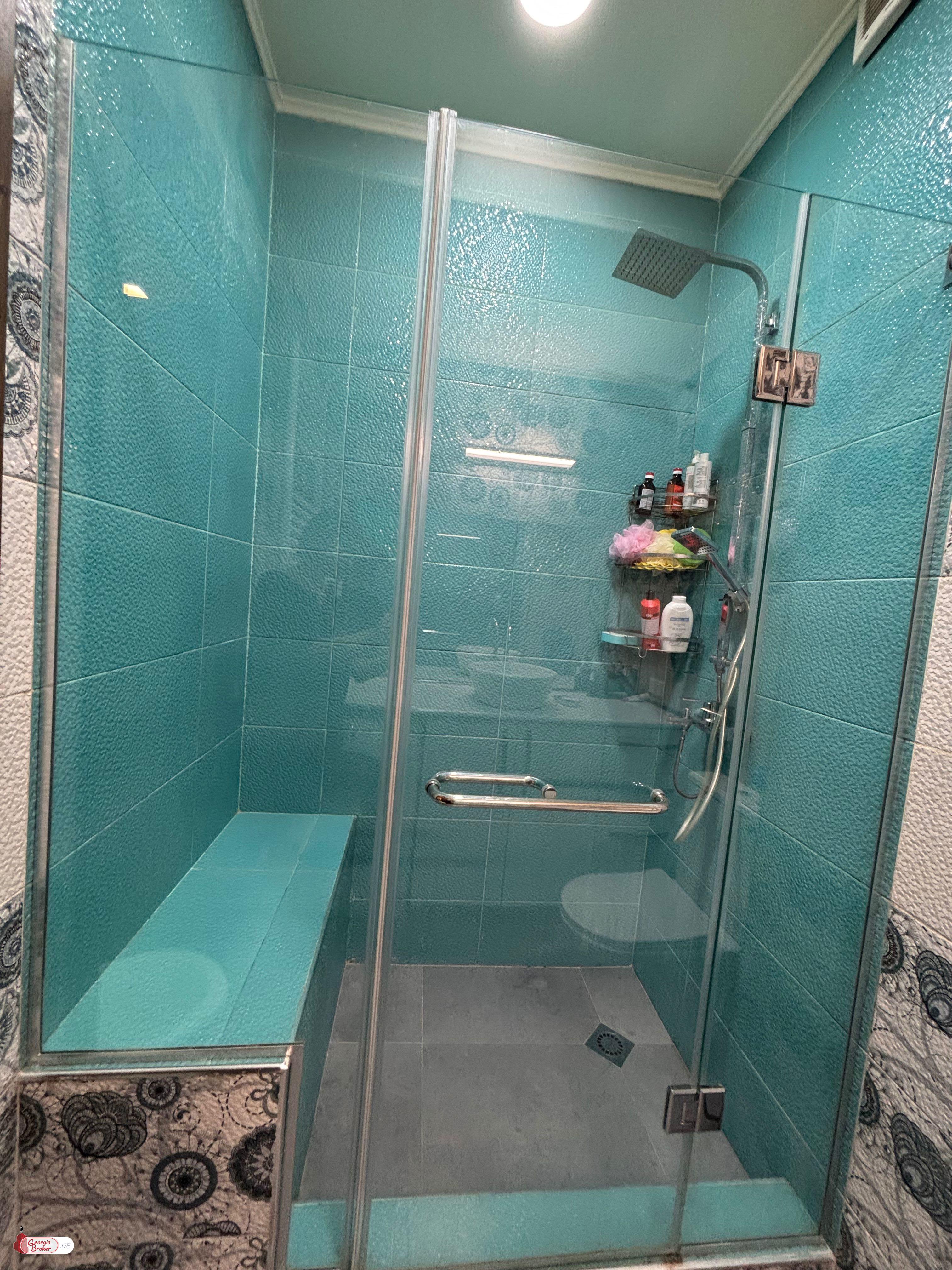 продается квартира с новым ремонтом 2-комнаты