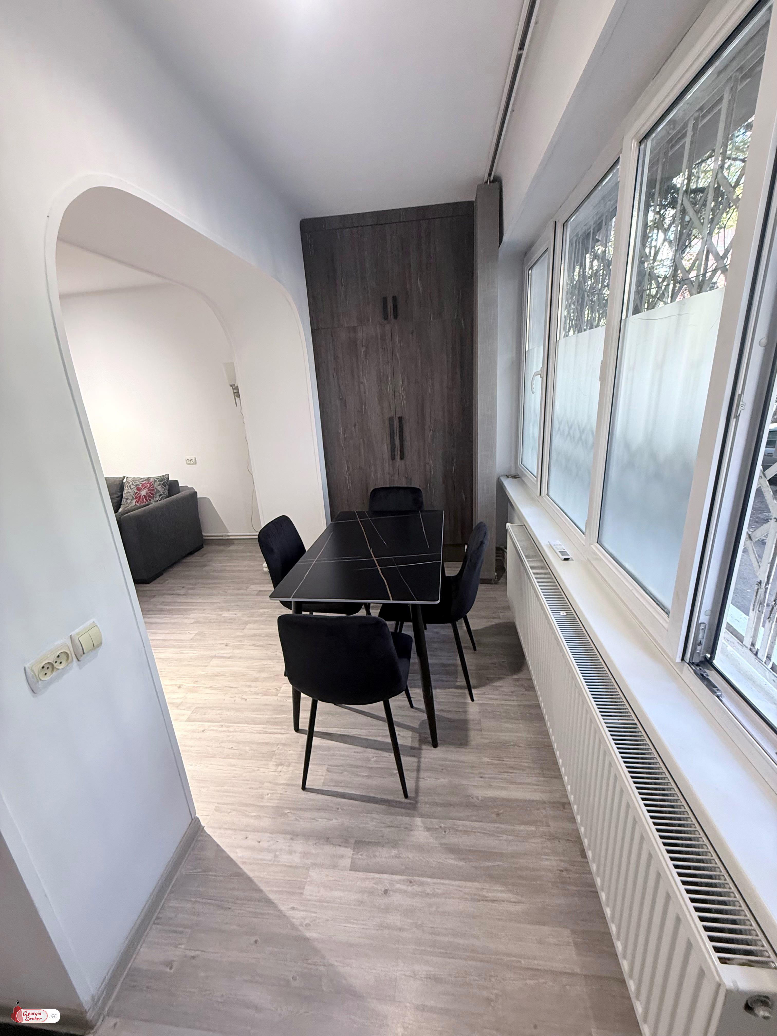 продается дом с новым ремонтом 2-комнаты