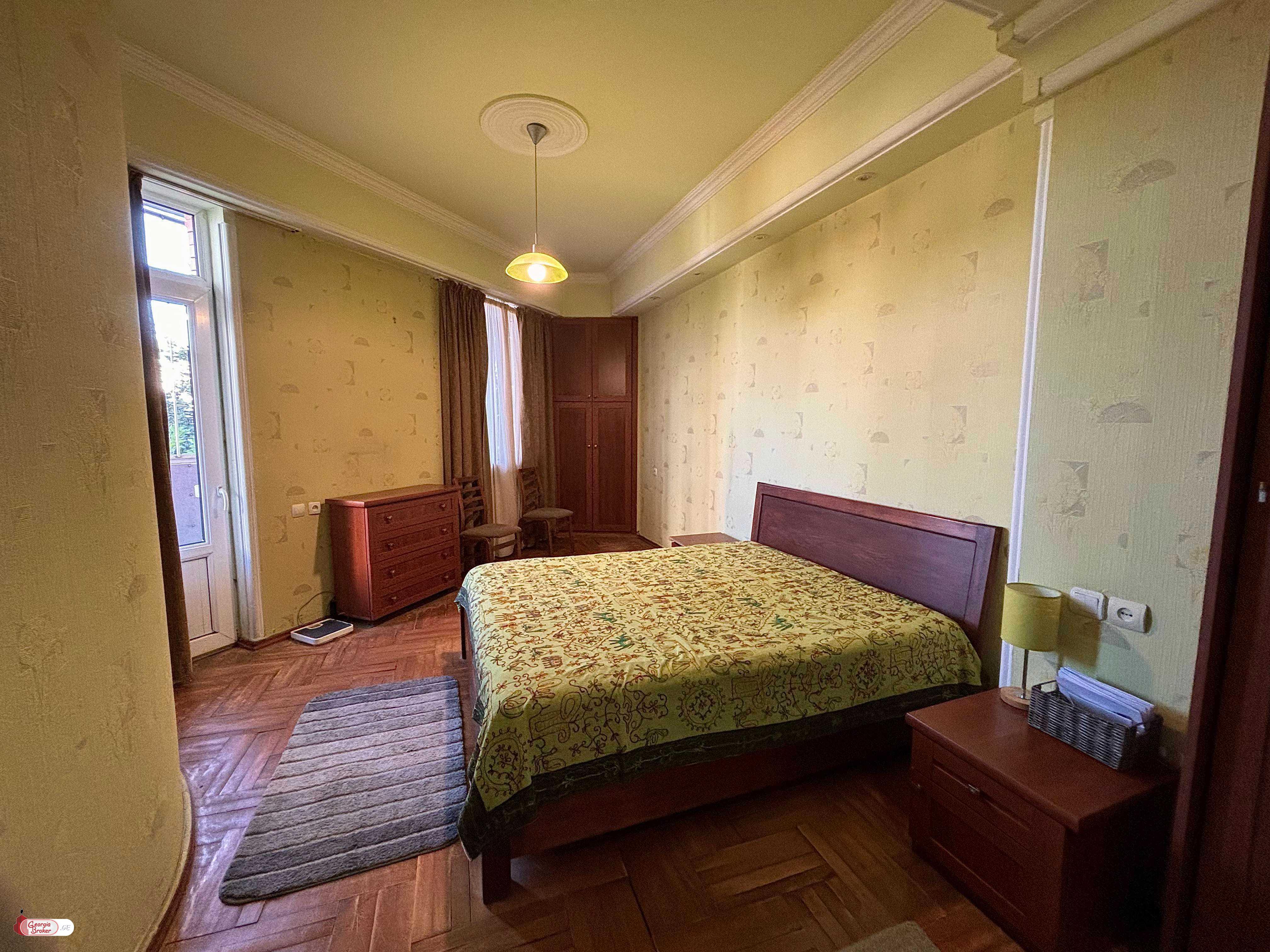 nearly repaired 4-room apartment for sale