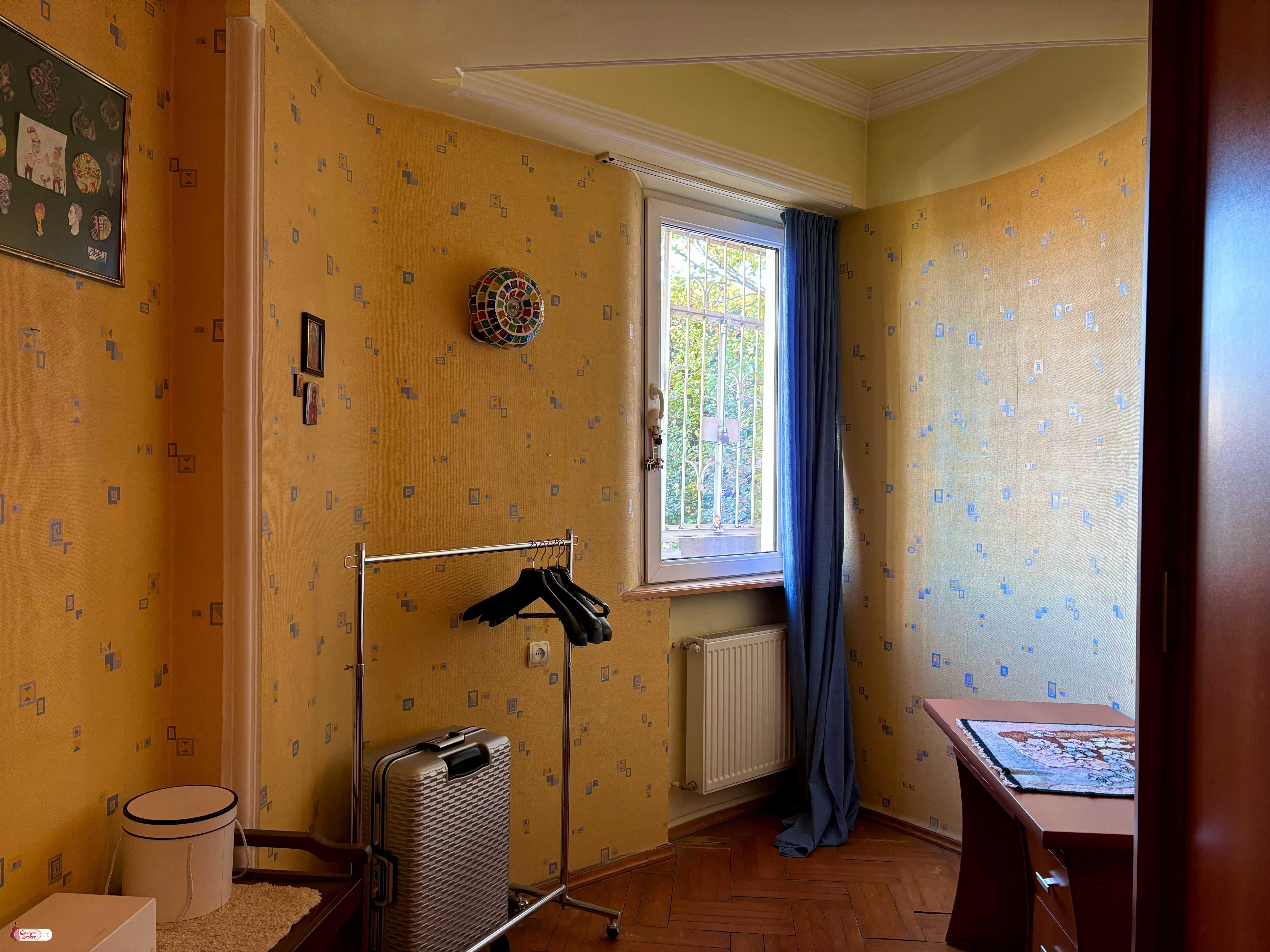 nearly repaired 4-room apartment for sale