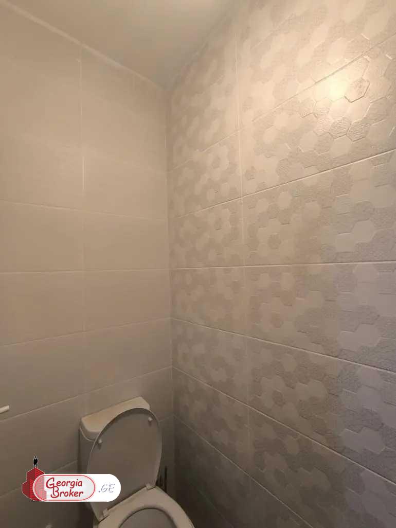 nearly repaired 3-room apartment for sale