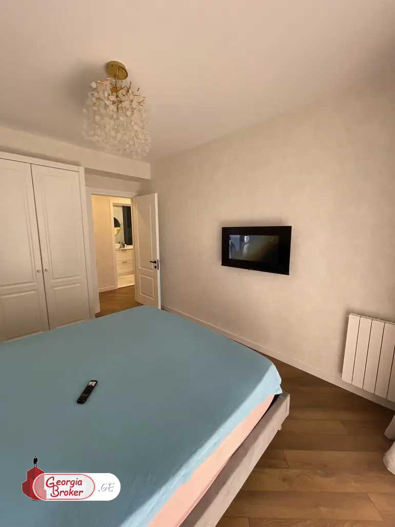 nearly repaired 3-room apartment for sale