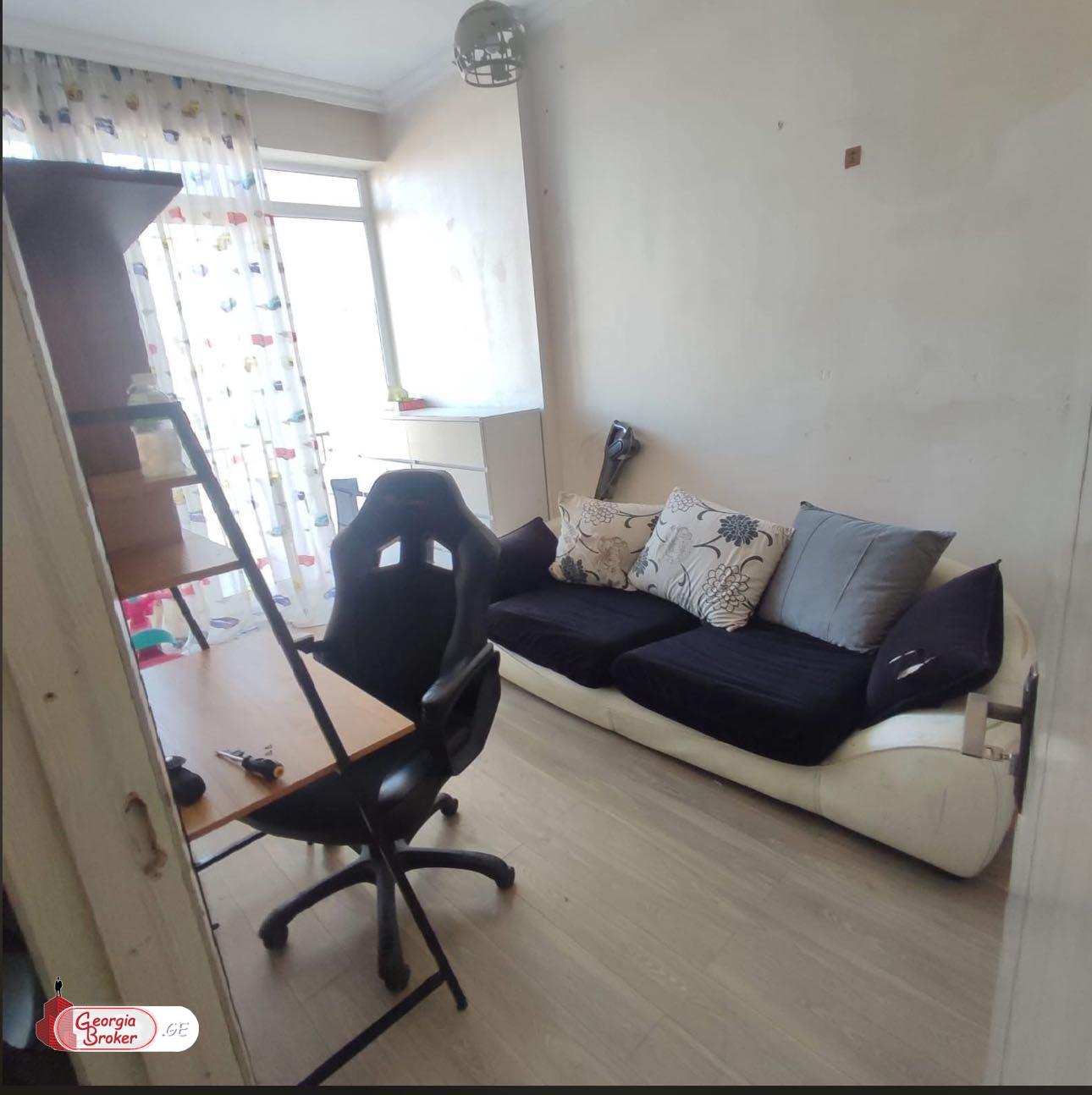 იყიდება ახალი გარემონტებული 3 ოთახიანი ბინა