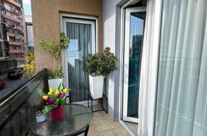 продается квартира с новым ремонтом 3-комнаты