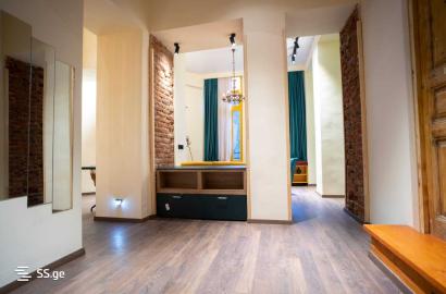 продается квартира с новым ремонтом 2-комнаты