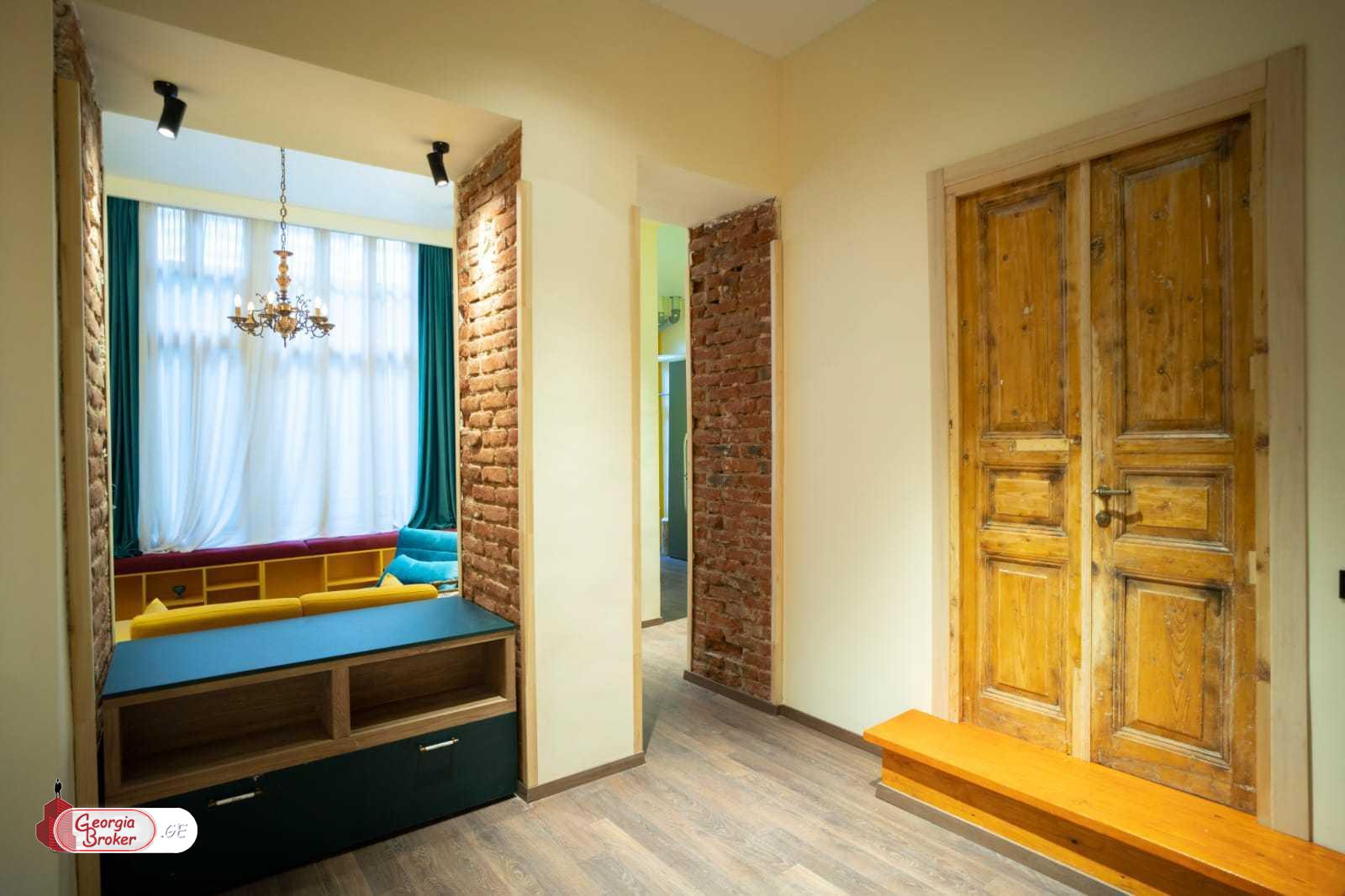 nearly repaired 2-room apartment for sale