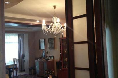 продается квартира с новым ремонтом 3-комнаты