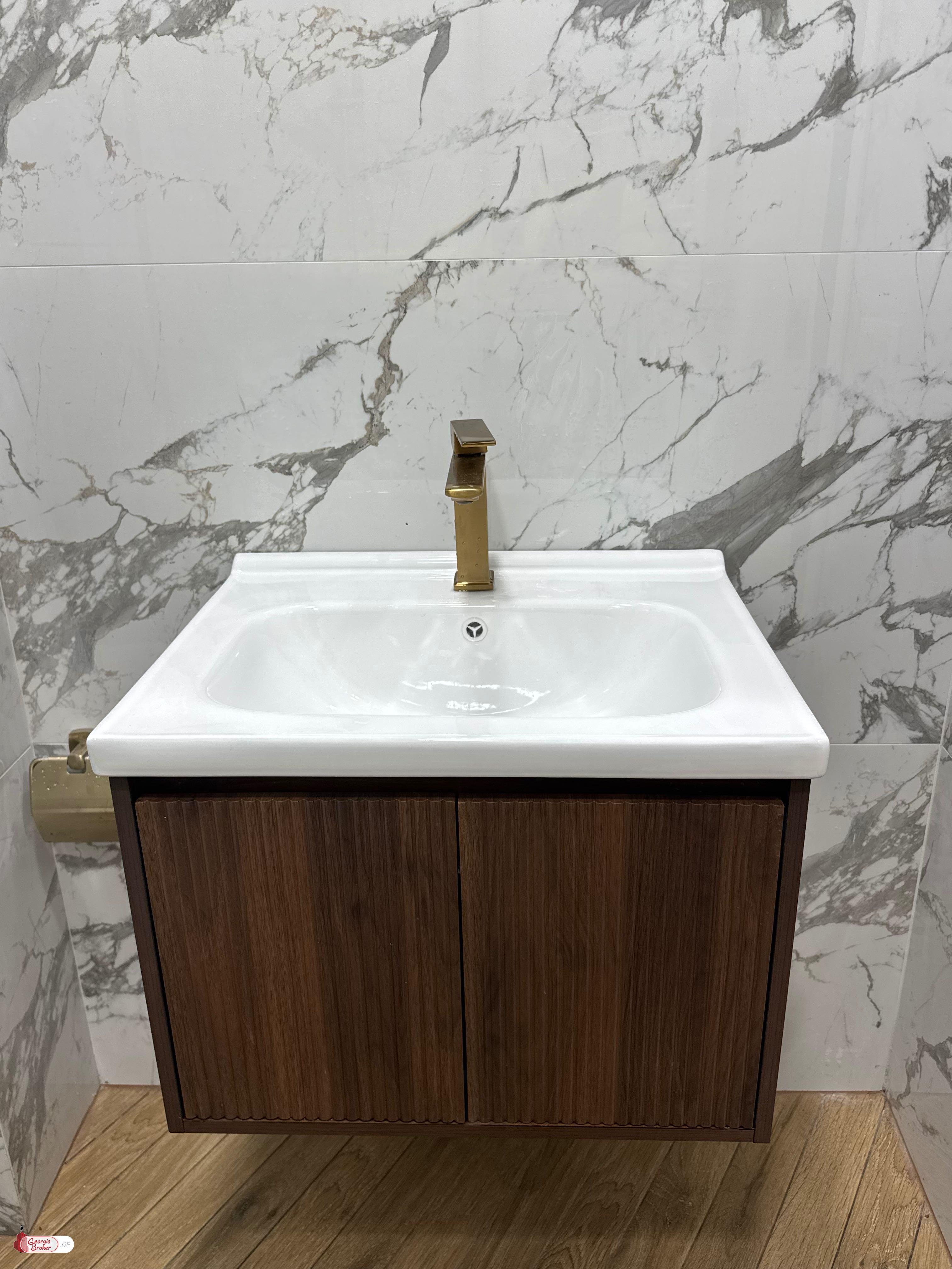 продается квартира с новым ремонтом 2-комнаты