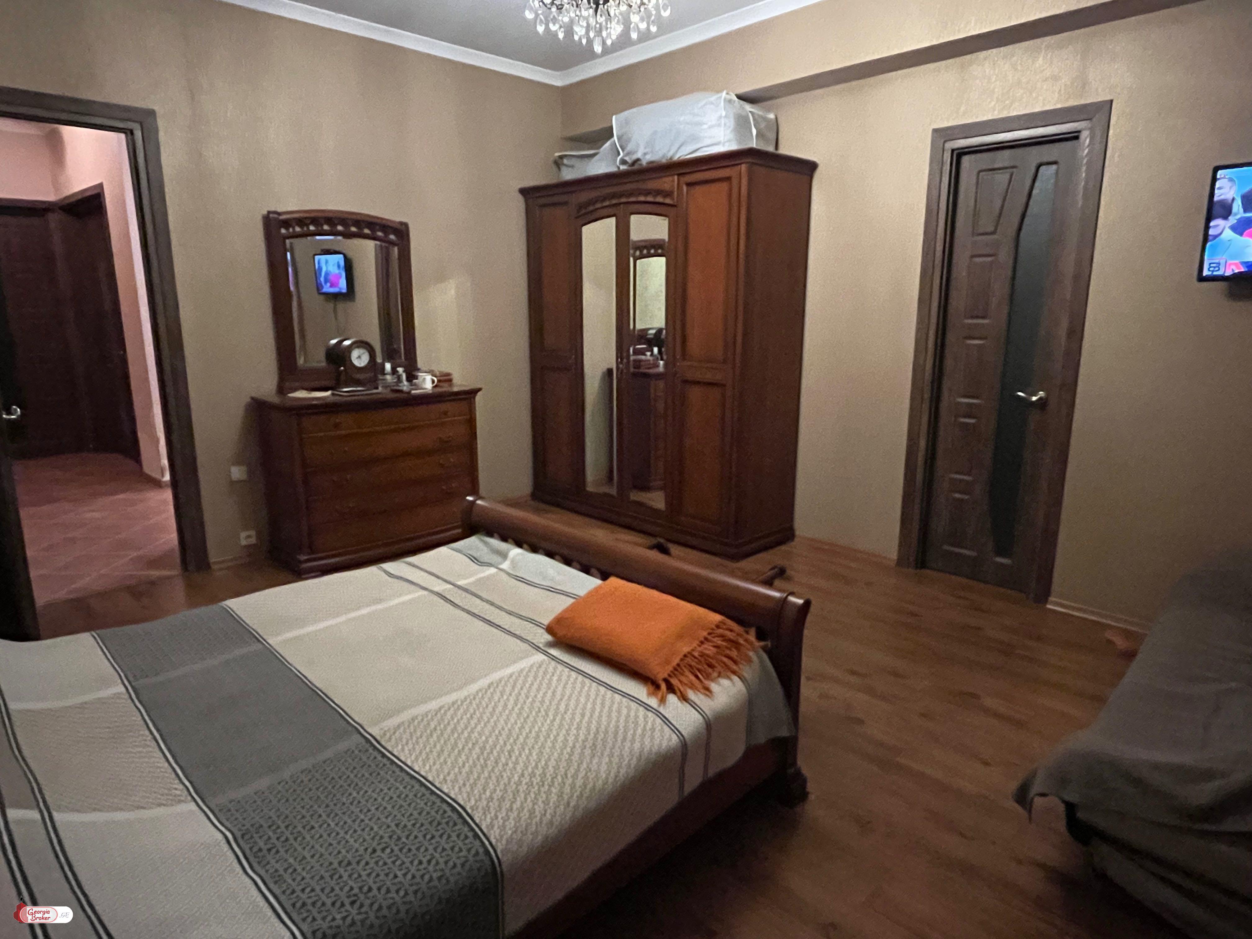 nearly repaired 5-room apartment for sale