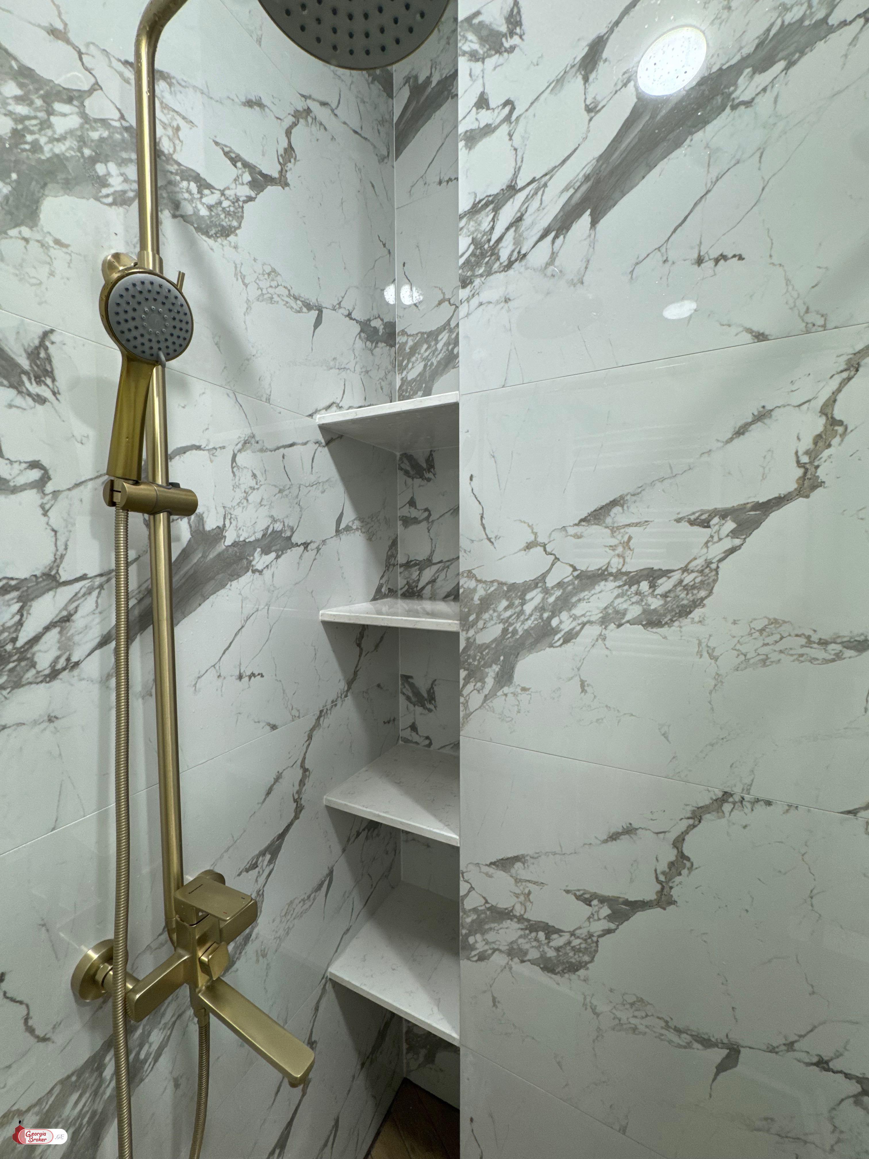 nearly repaired 2-room apartment for sale