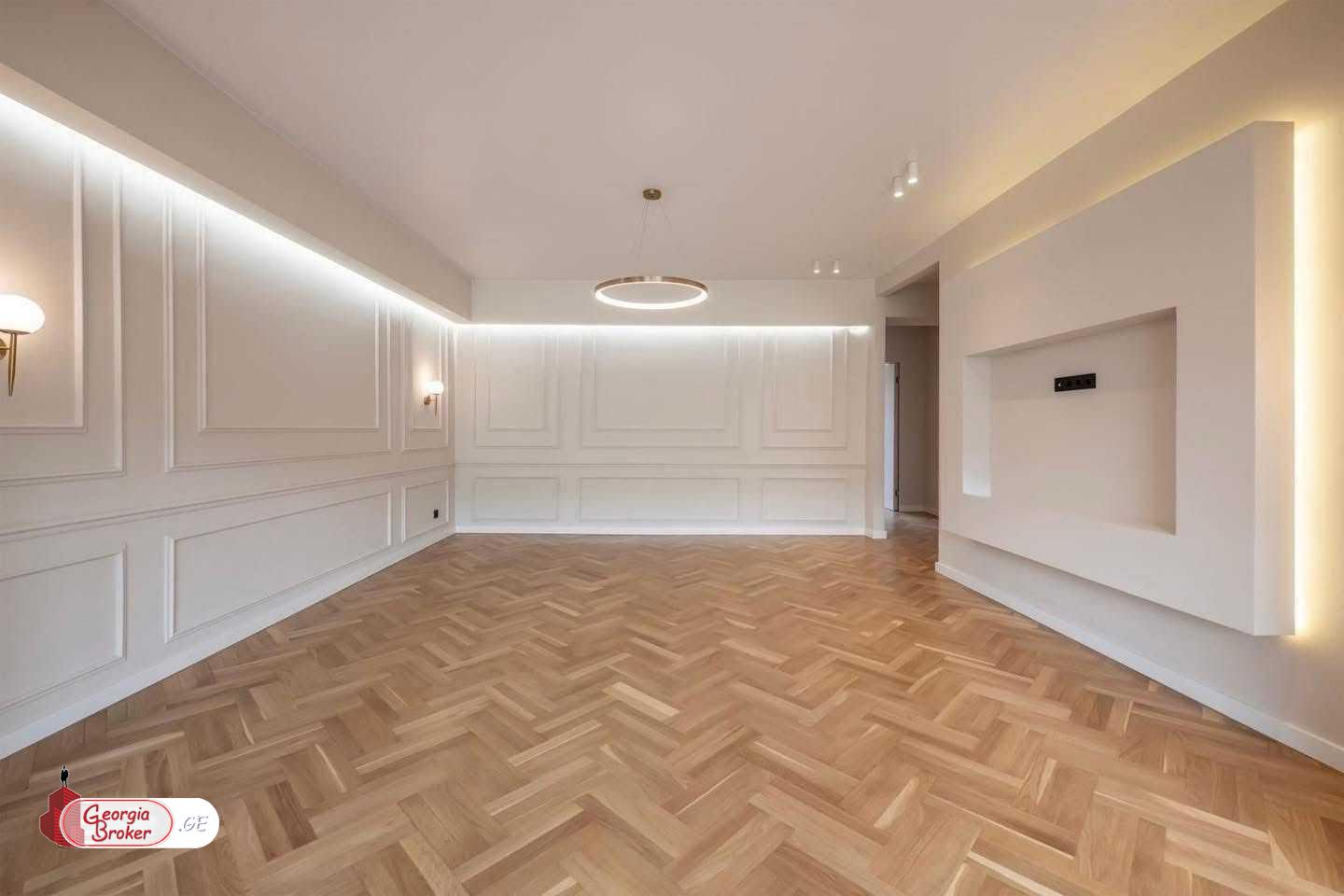 იყიდება ახალი გარემონტებული 5 ოთახიანი ბინა