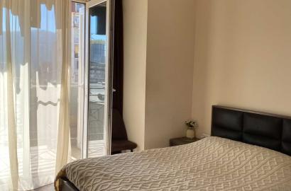 продается квартира с новым ремонтом 4-комнаты