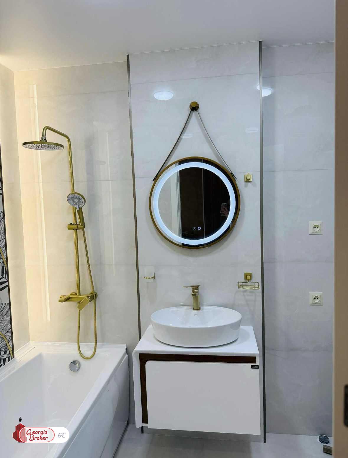 продается квартира с новым ремонтом 2-комнаты