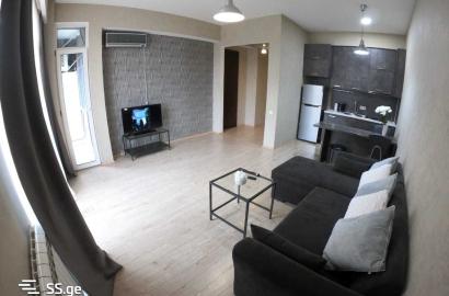 იყიდება ახალი გარემონტებული 2 ოთახიანი ბინა