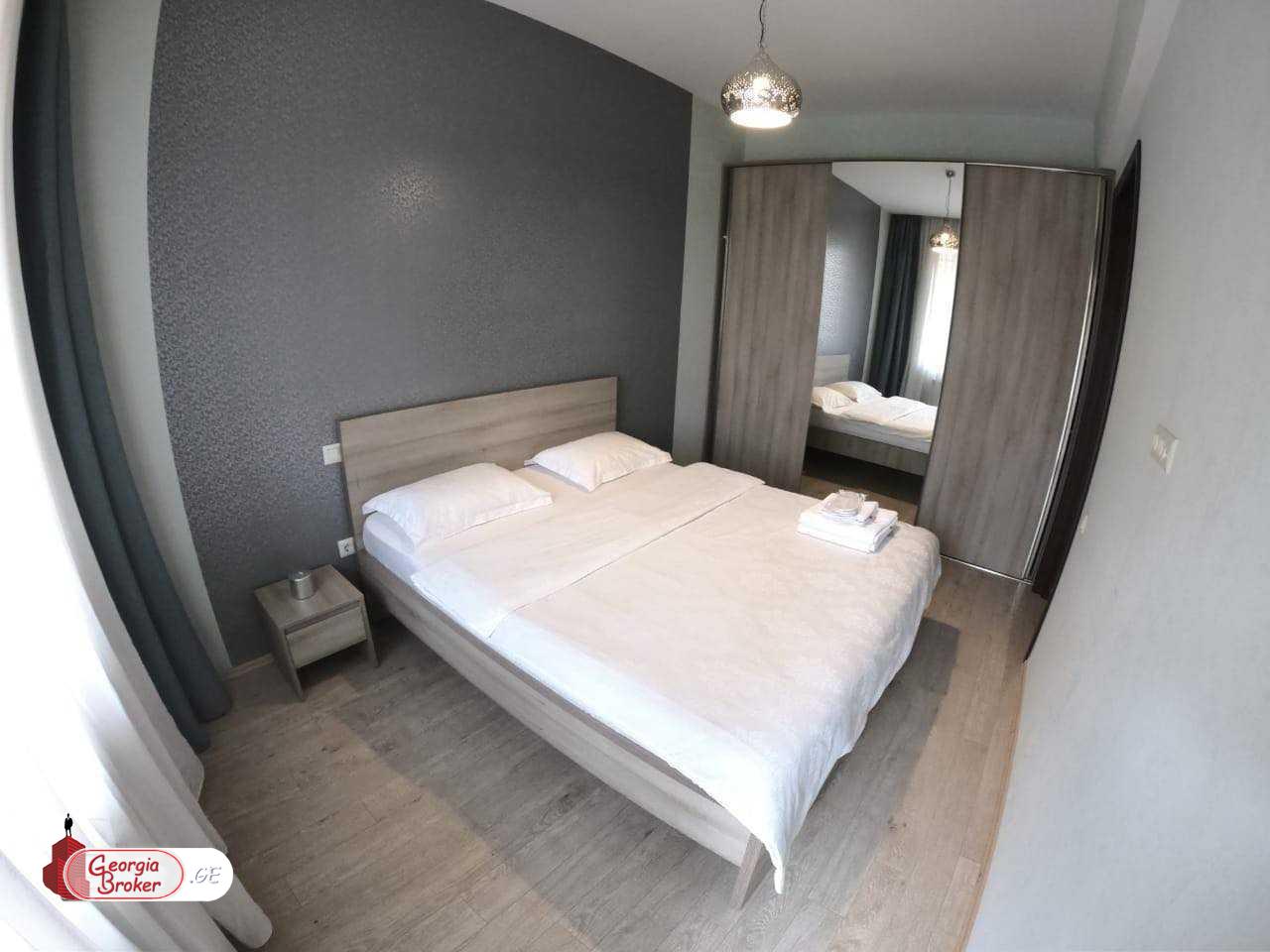 იყიდება ახალი გარემონტებული 2 ოთახიანი ბინა