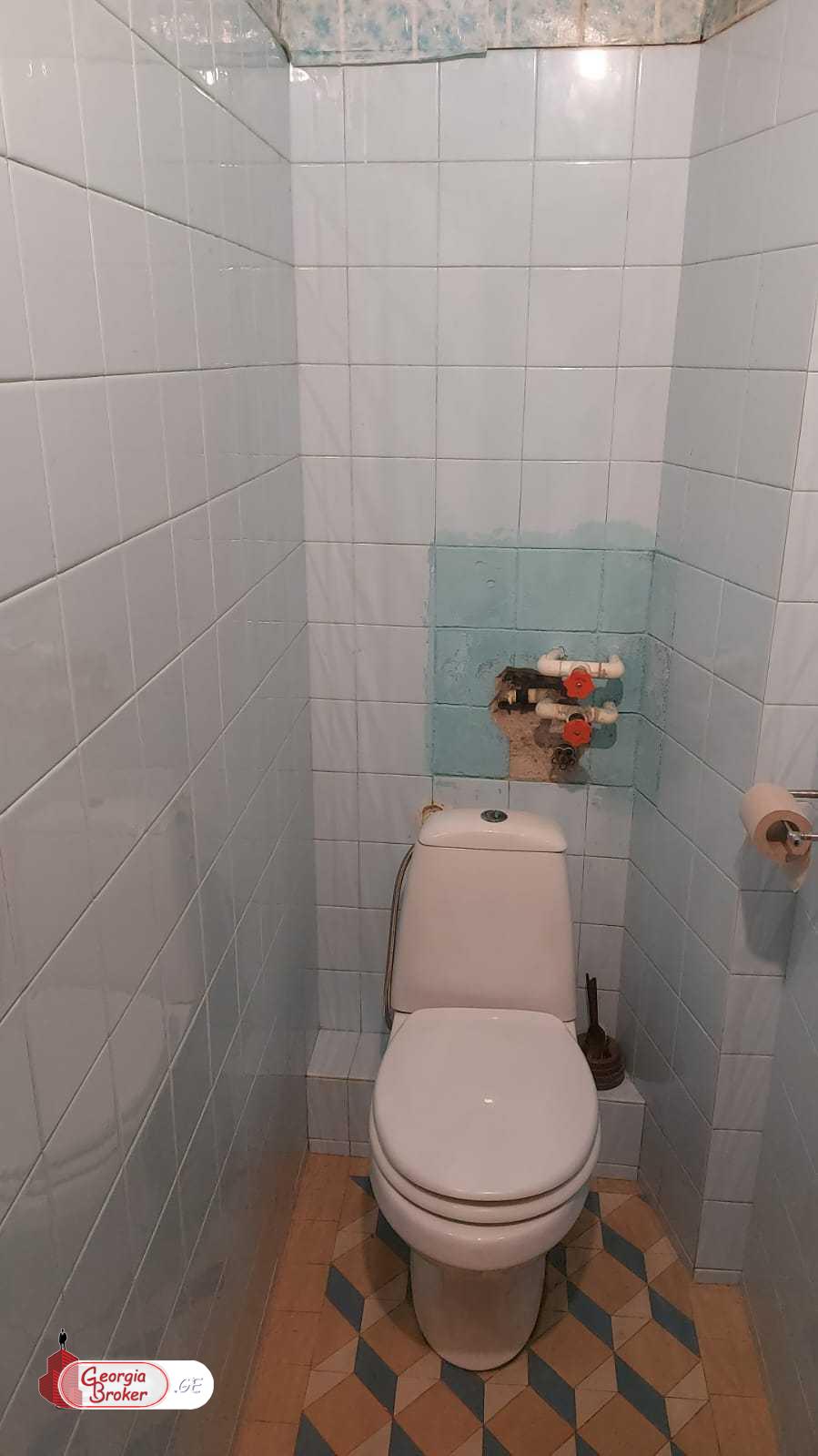 продается квартира с новым ремонтом 6-комнат