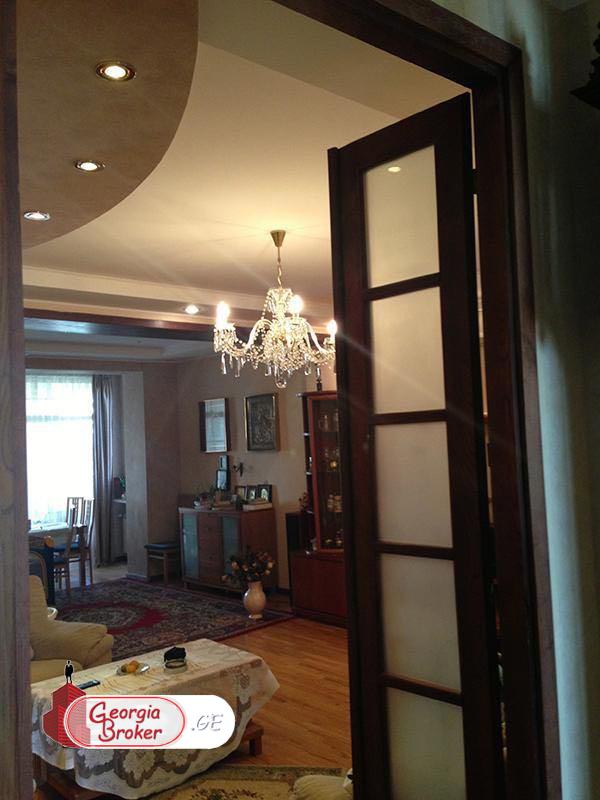 nearly repaired 3-room apartment for sale