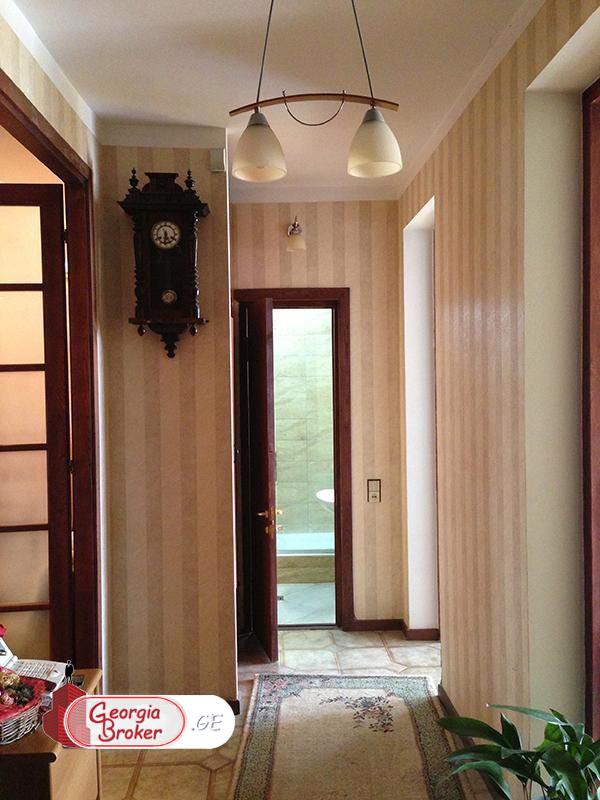 nearly repaired 3-room apartment for sale