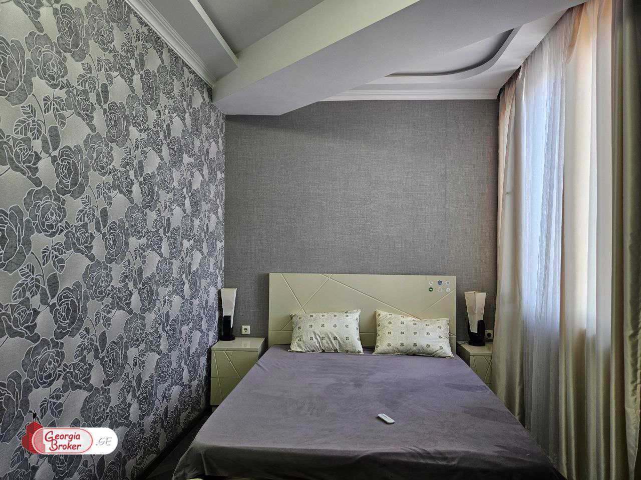 продается квартира с новым ремонтом 3-комнаты