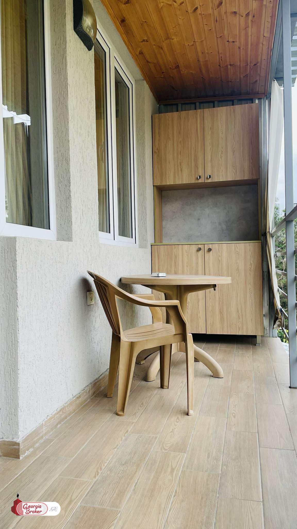 nearly repaired 2-room apartment for sale