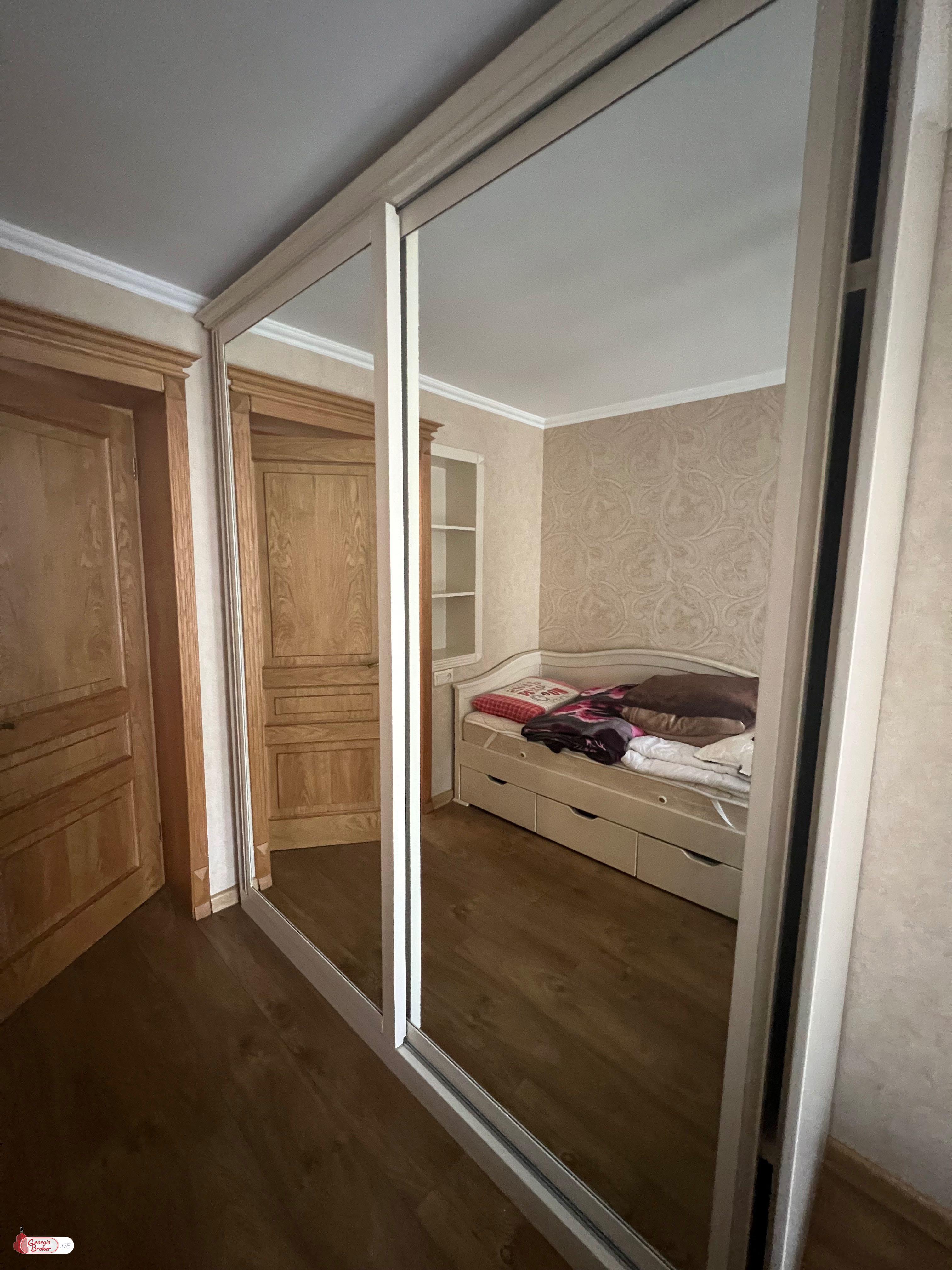 იყიდება ახალი გარემონტებული 2 ოთახიანი ბინა