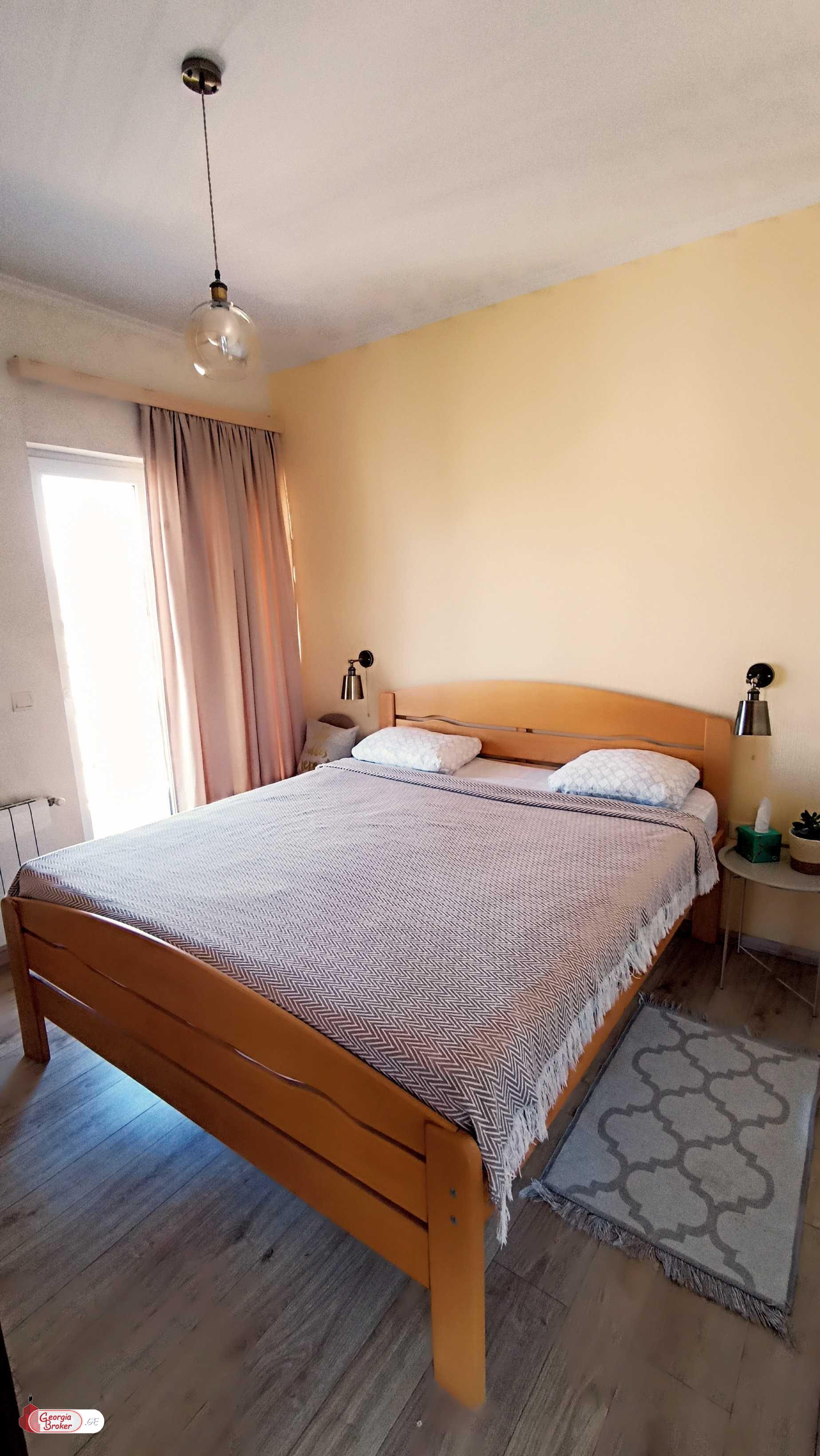 იყიდება ახალი გარემონტებული 3 ოთახიანი ბინა