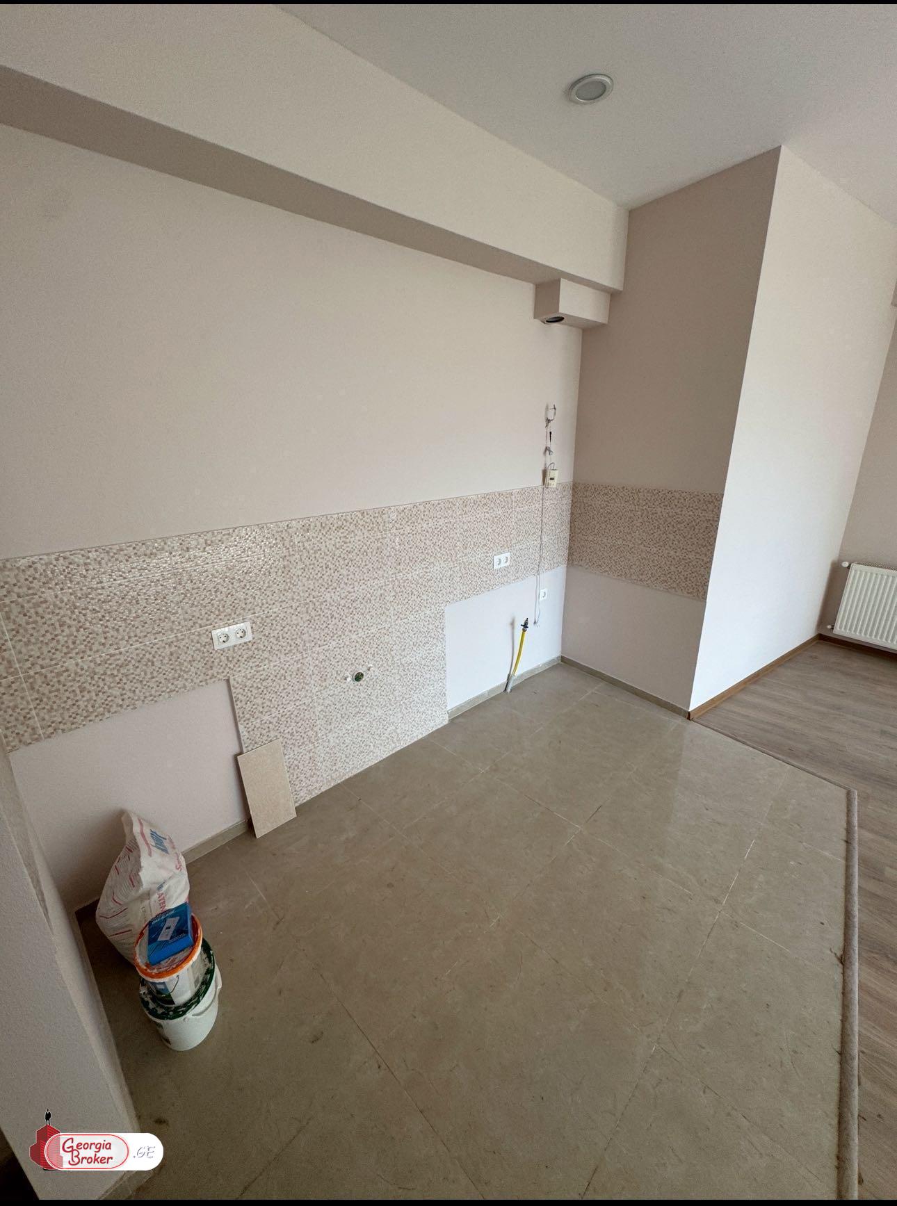 nearly repaired 3-room apartment for sale