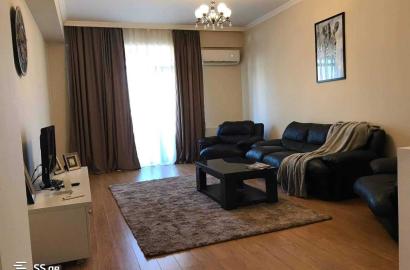 продается квартира с новым ремонтом 4-комнаты