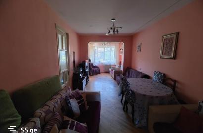 იყიდება ახალი გარემონტებული 3 ოთახიანი ბინა