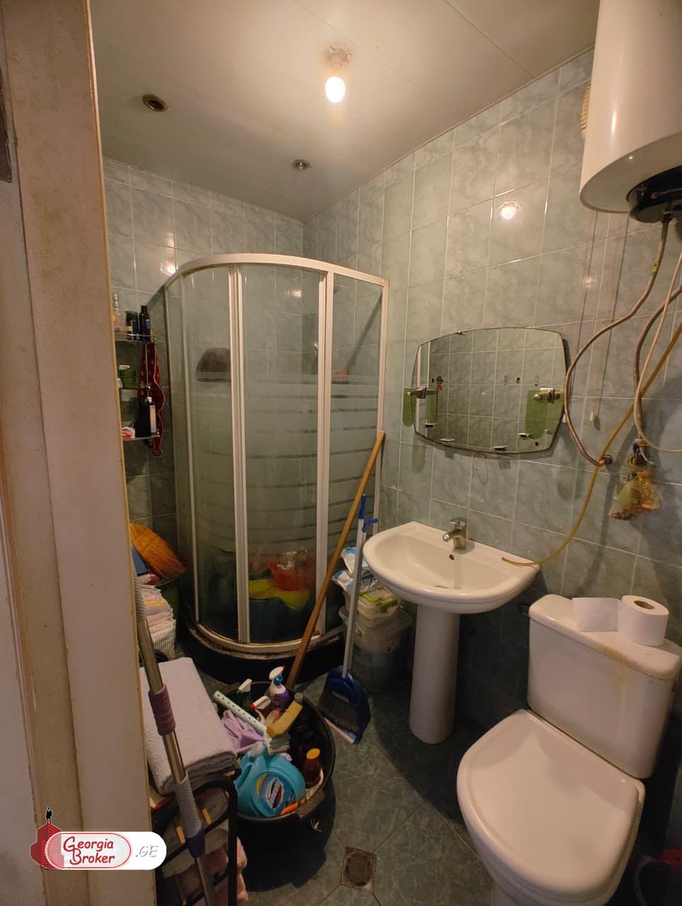 nearly repaired 3-room apartment for sale