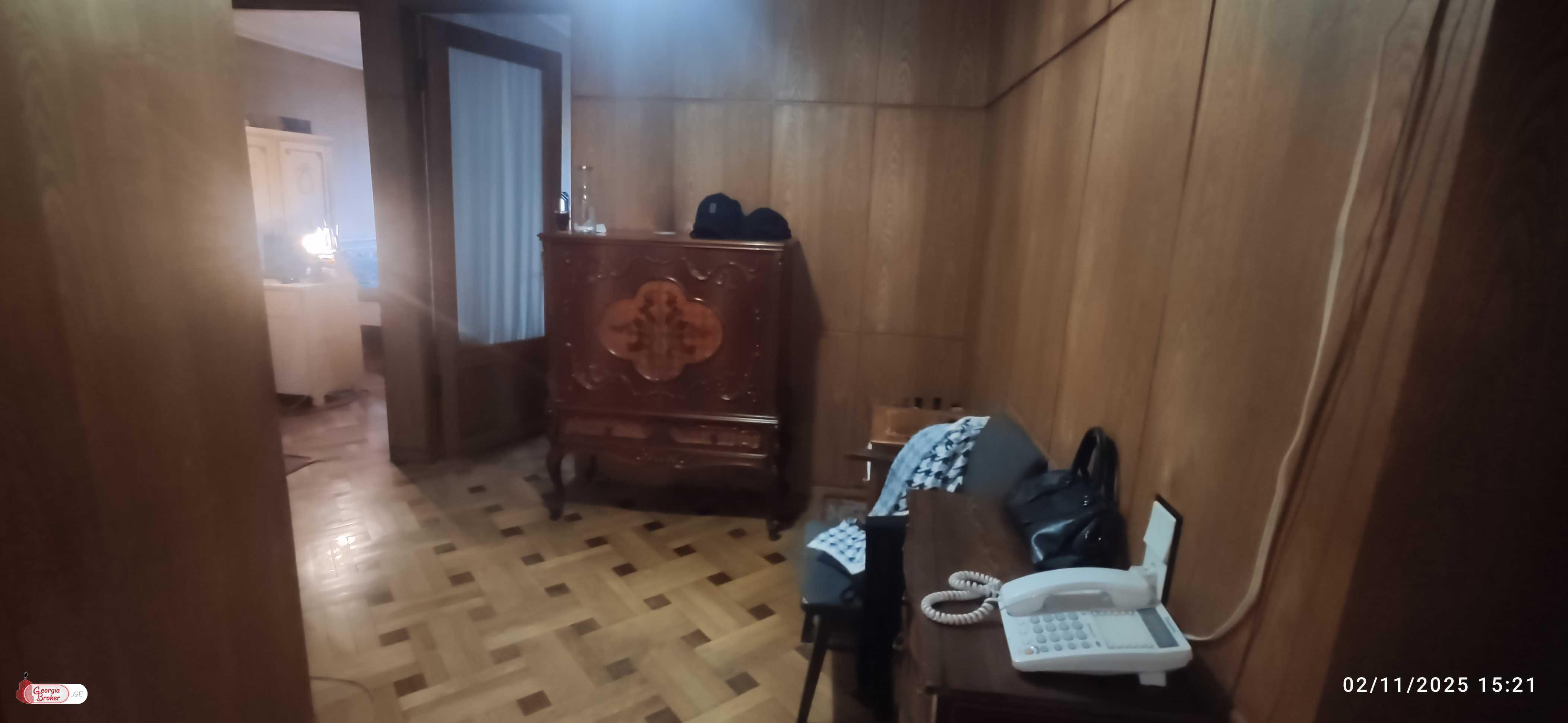 продается квартира с новым ремонтом 3-комнаты