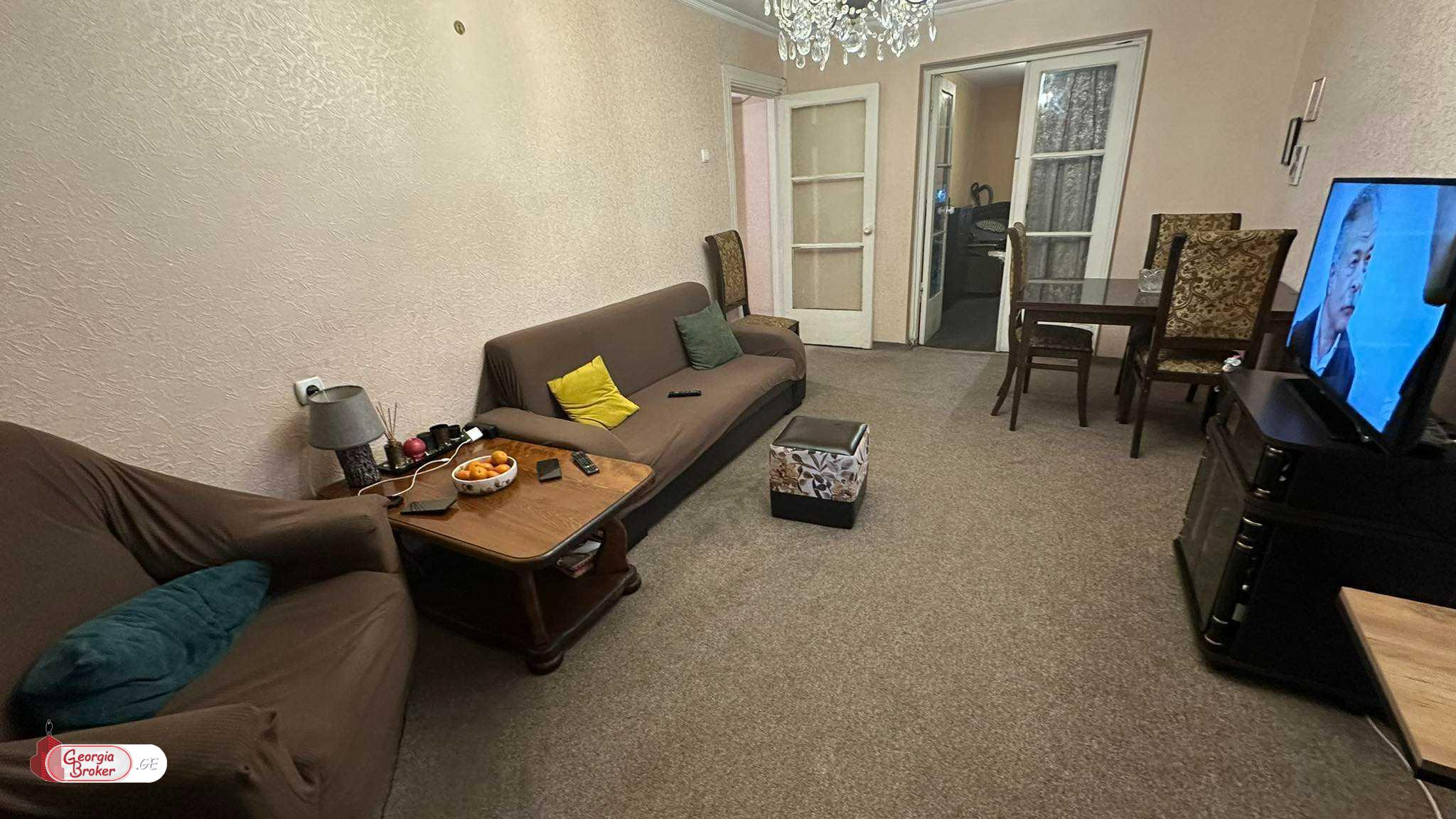 nearly repaired 3-room apartment for sale