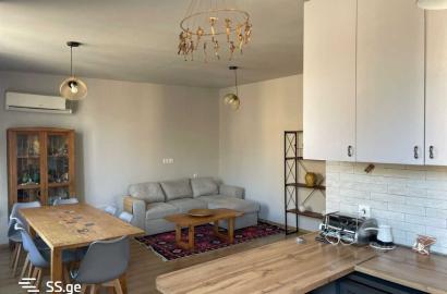 იყიდება ახალი გარემონტებული 3 ოთახიანი ბინა