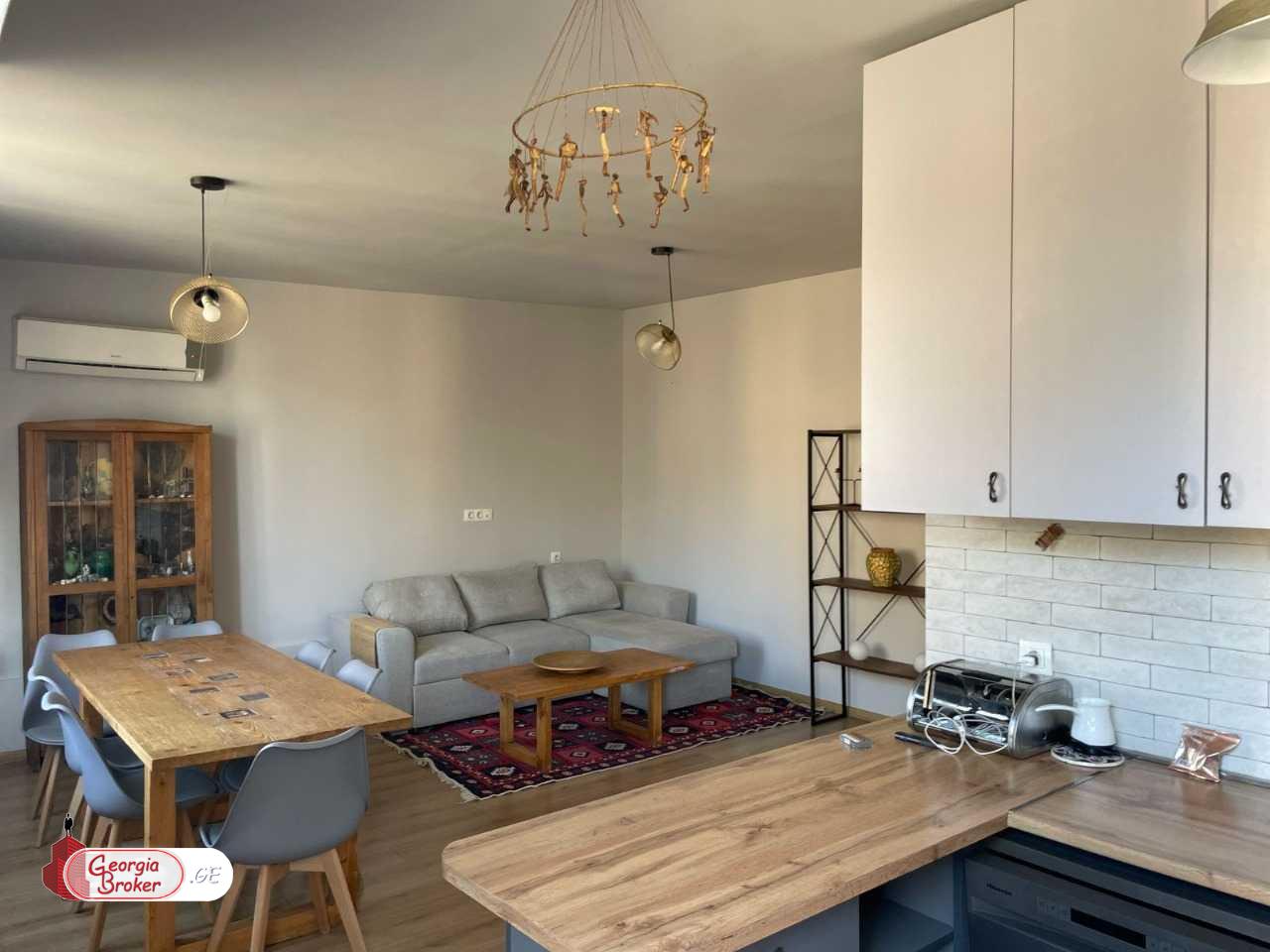 nearly repaired 3-room apartment for sale