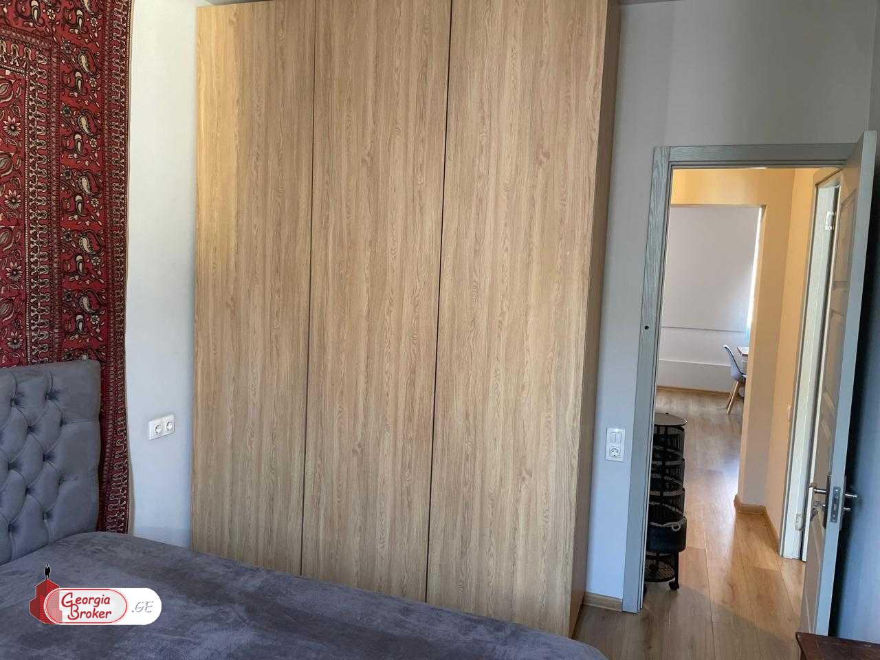 nearly repaired 3-room apartment for sale