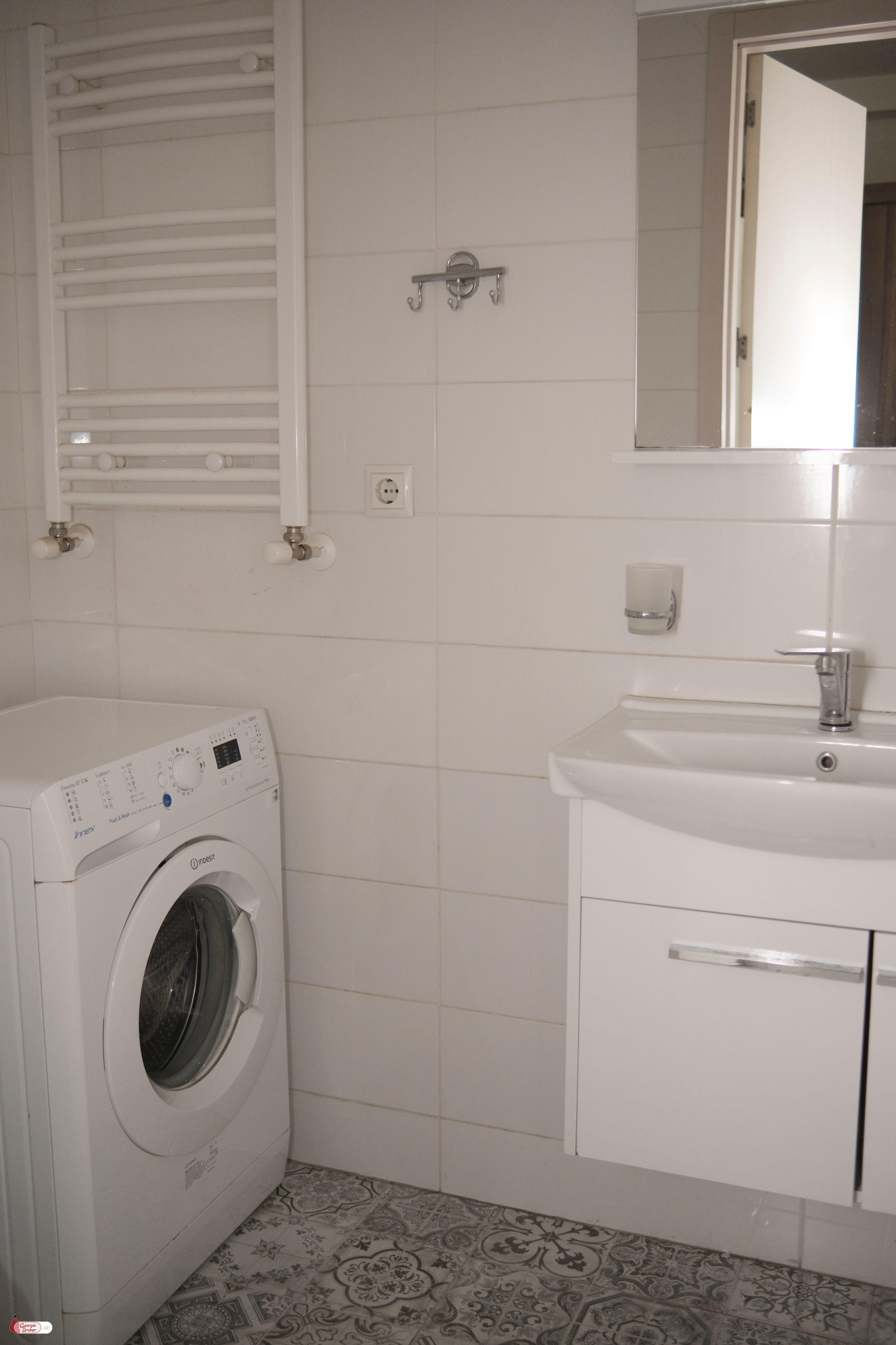 продается квартира с новым ремонтом 2-комнаты