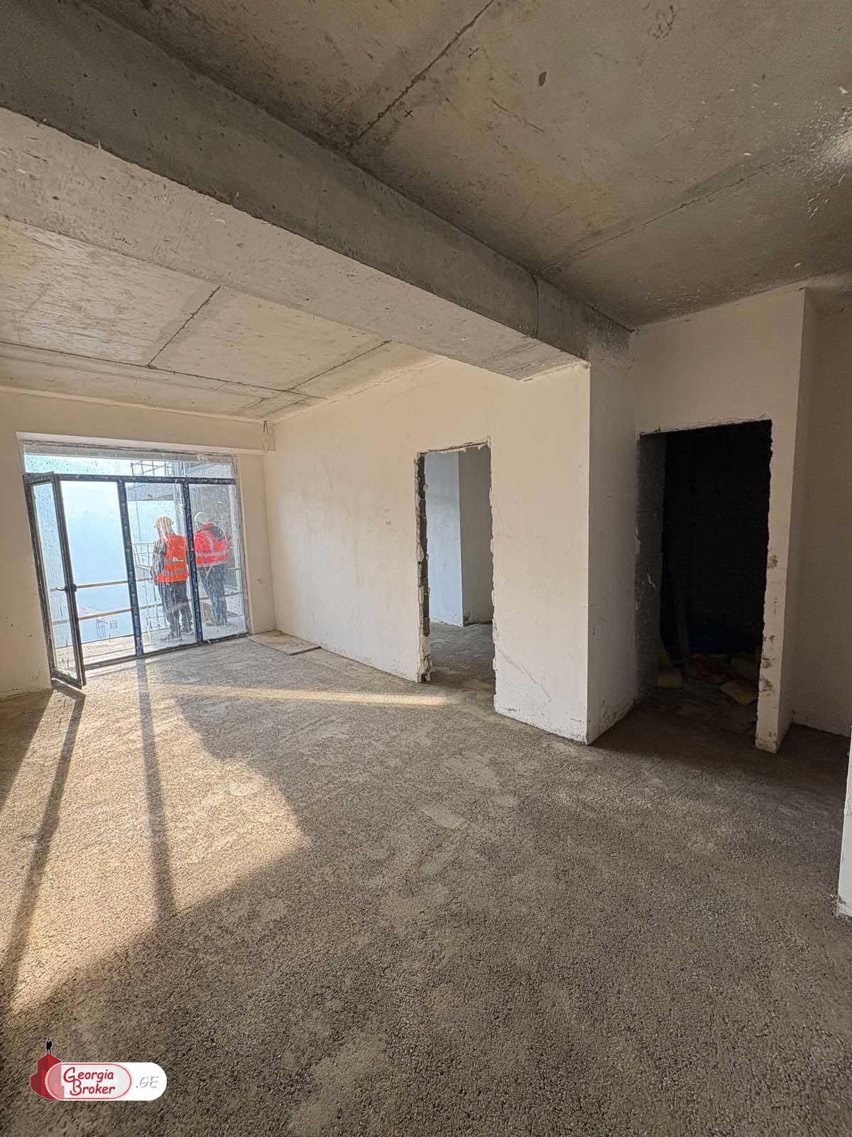 nearly repaired 2-room apartment for sale