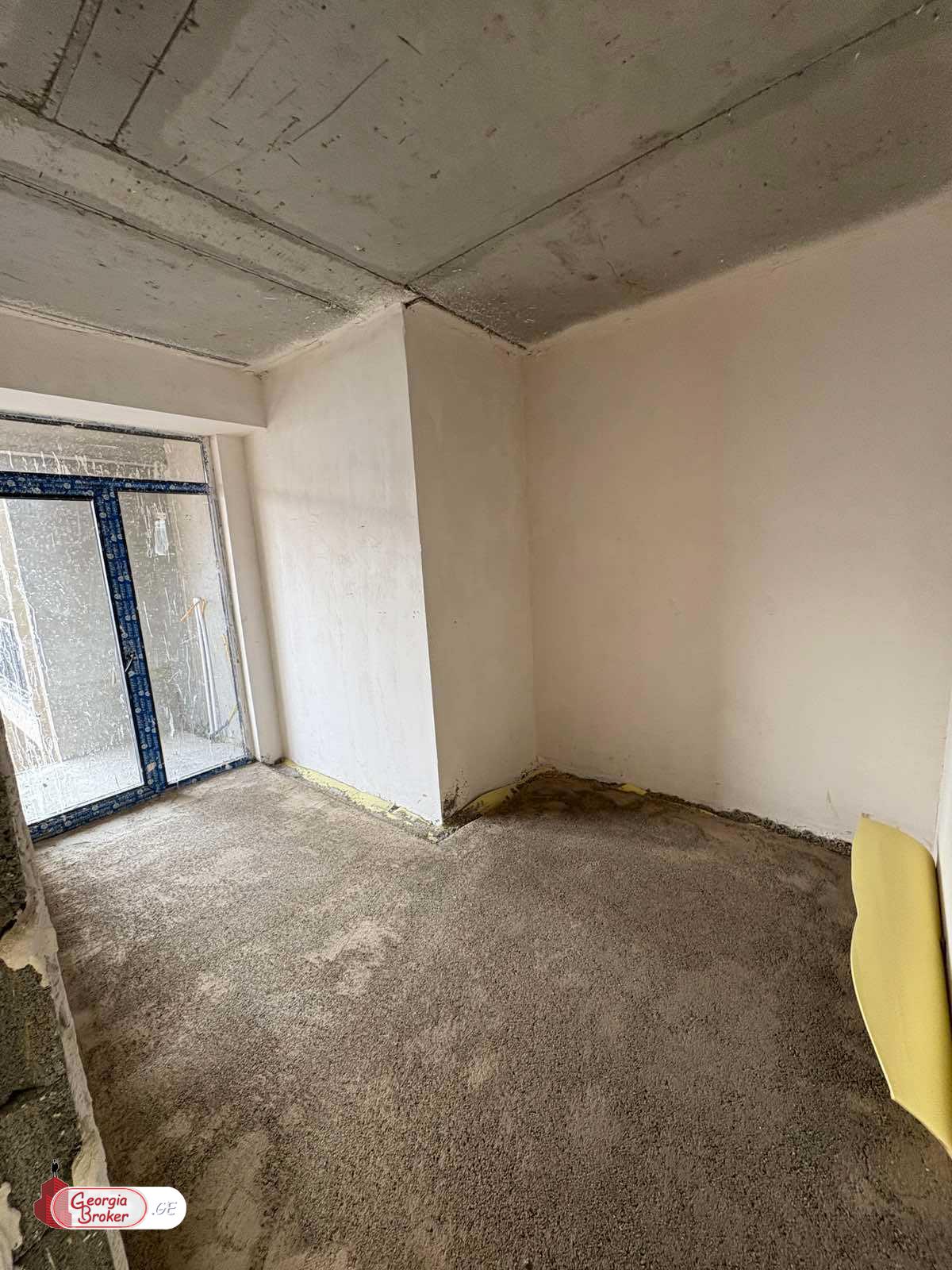 nearly repaired 2-room apartment for sale