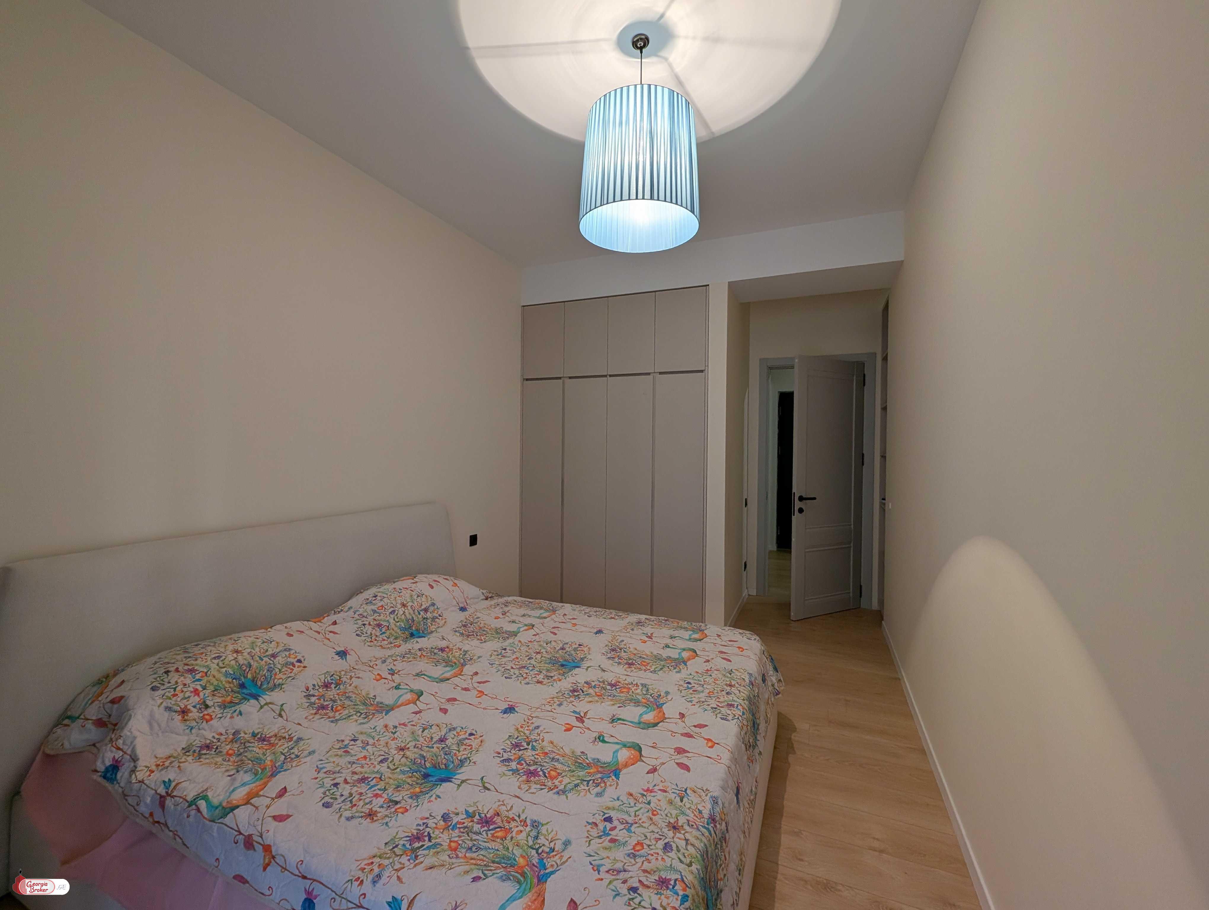 nearly repaired 3-room apartment for sale