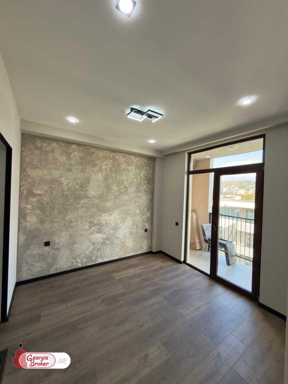 იყიდება ახალი გარემონტებული 3 ოთახიანი ბინა