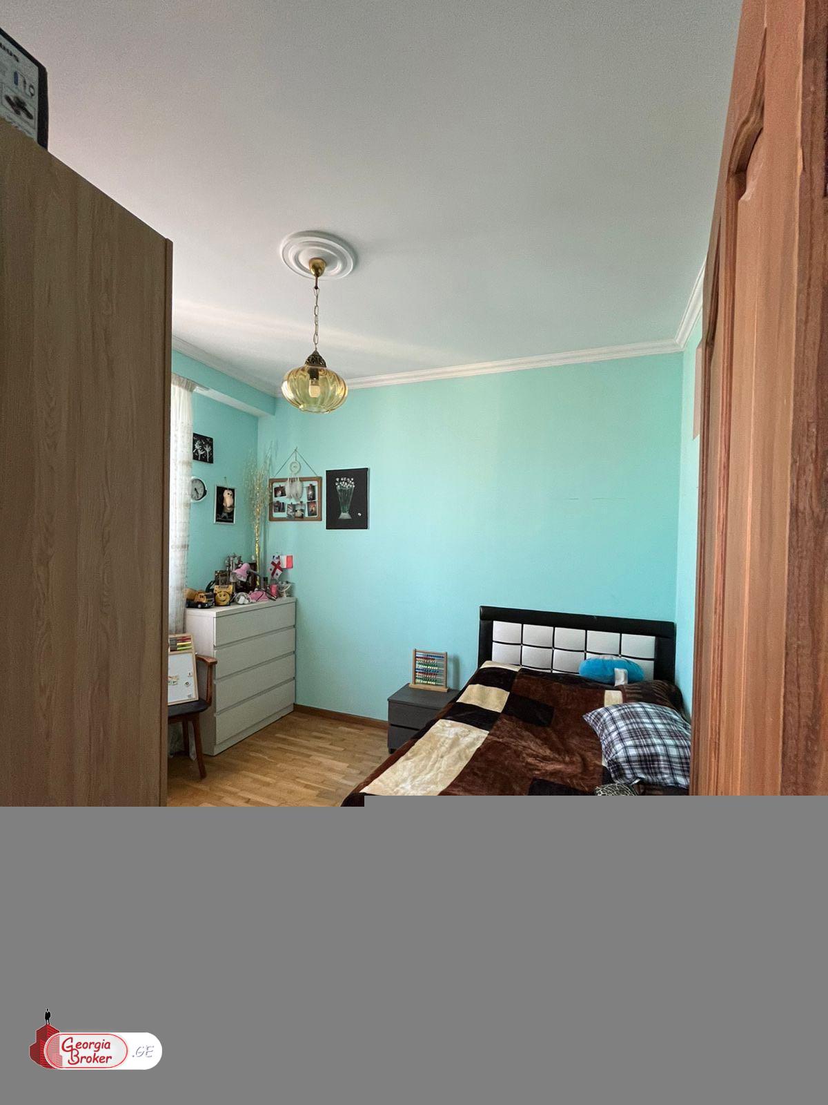 продается квартира с новым ремонтом 6-комнат