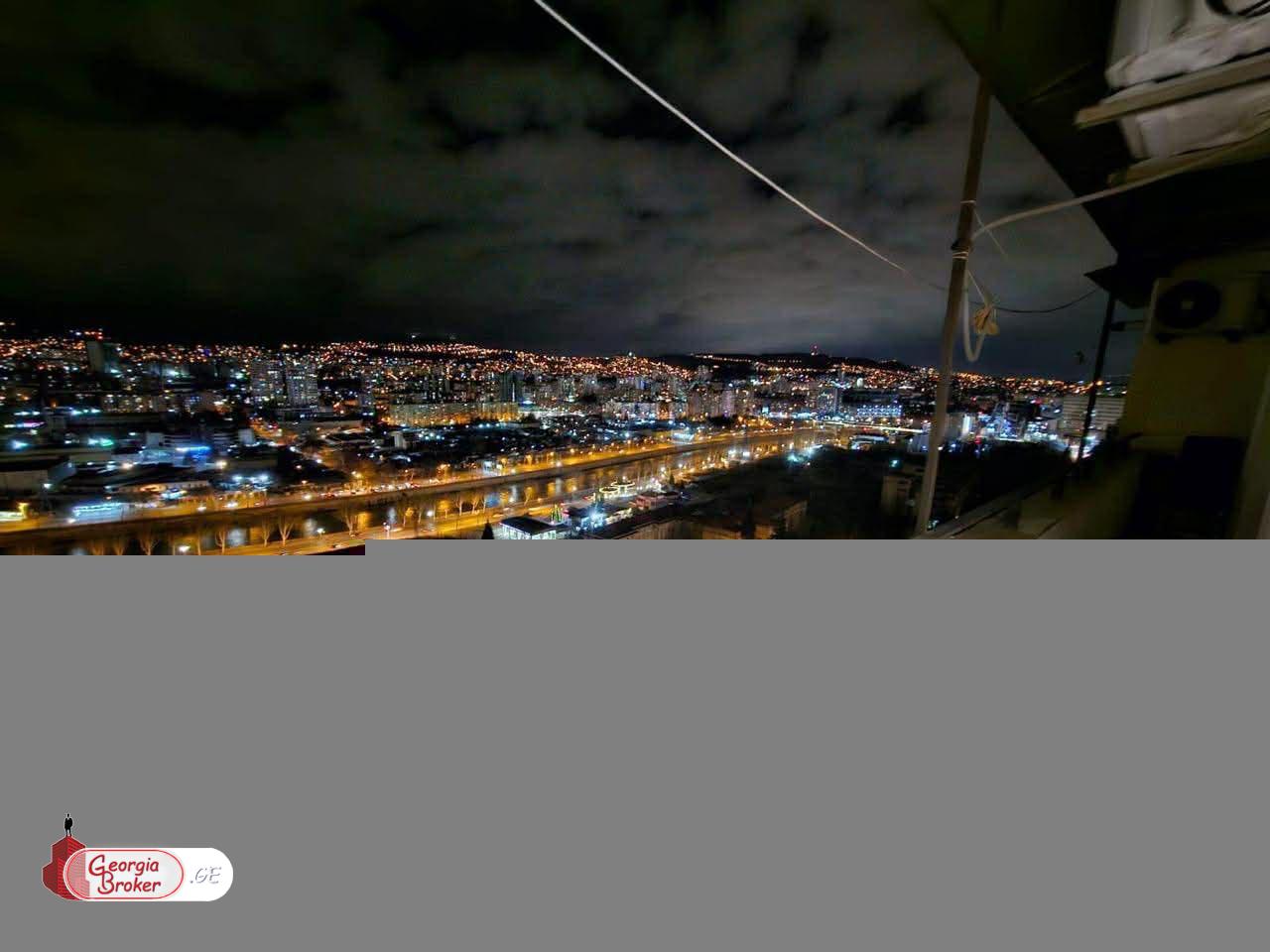 продается квартира с новым ремонтом 3-комнаты